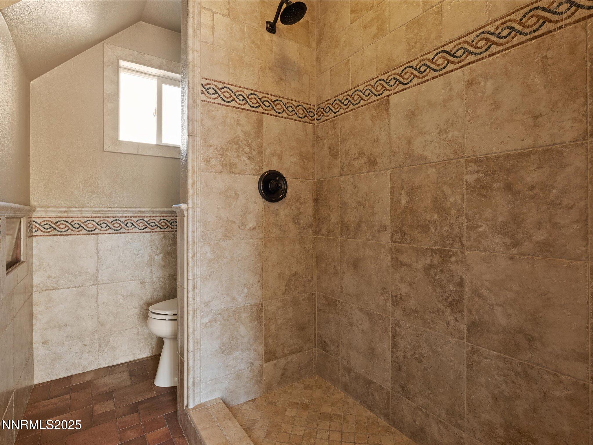 34-8120 Leroy St-133