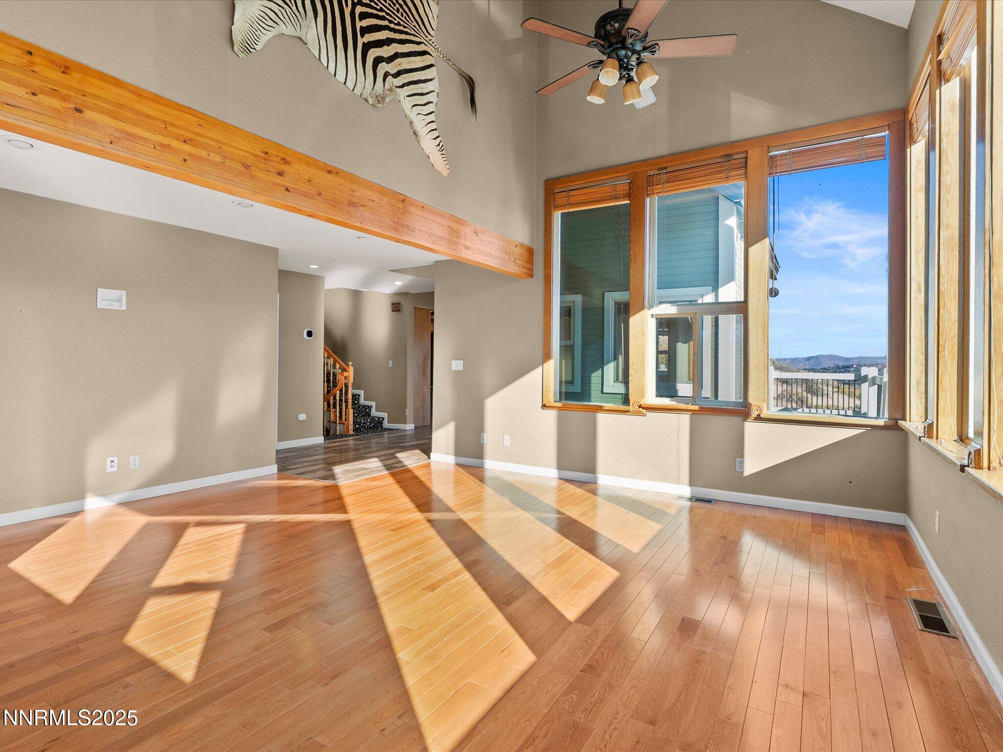 17-8120 Leroy St-116