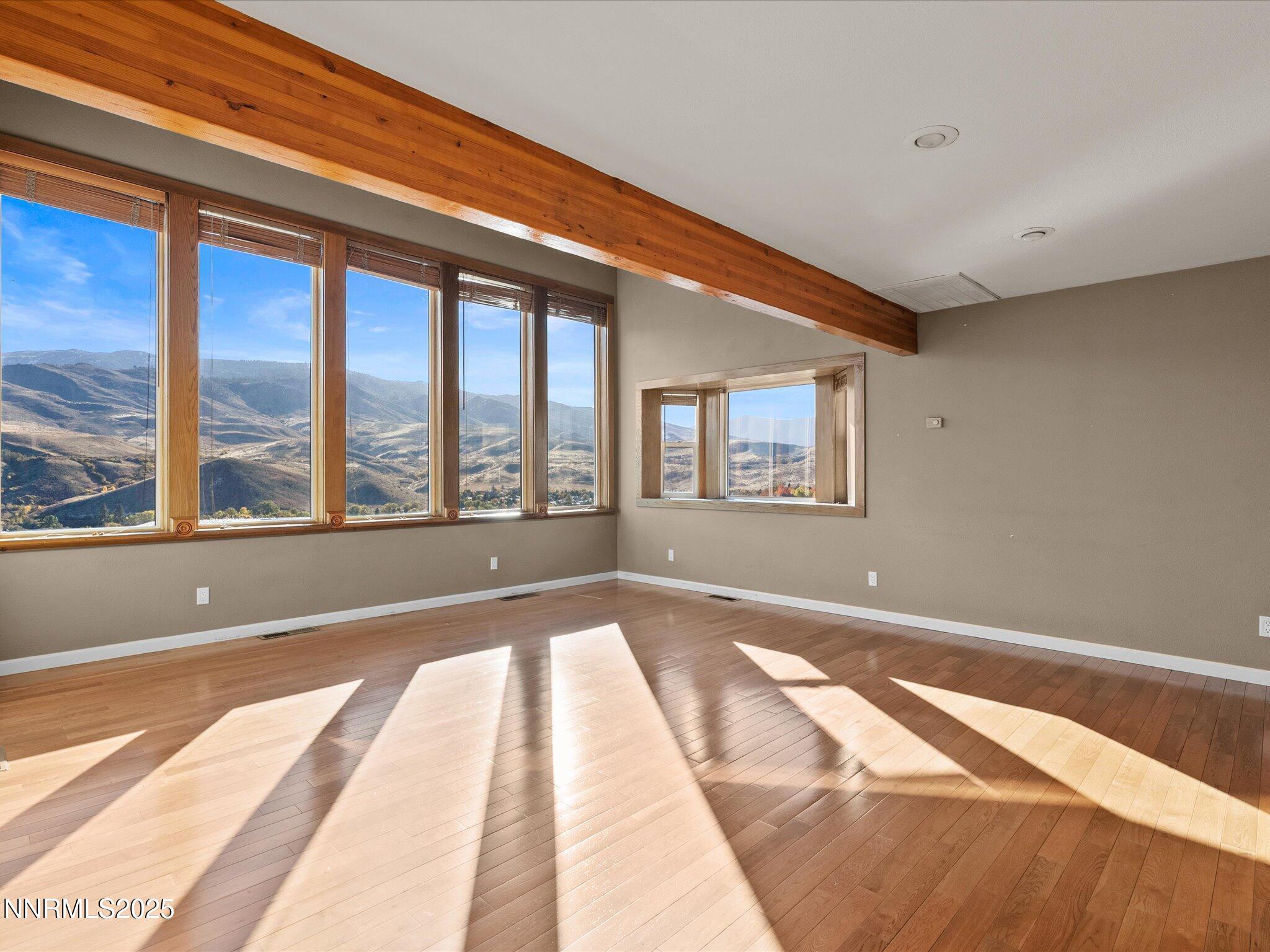 19-8120 Leroy St-118