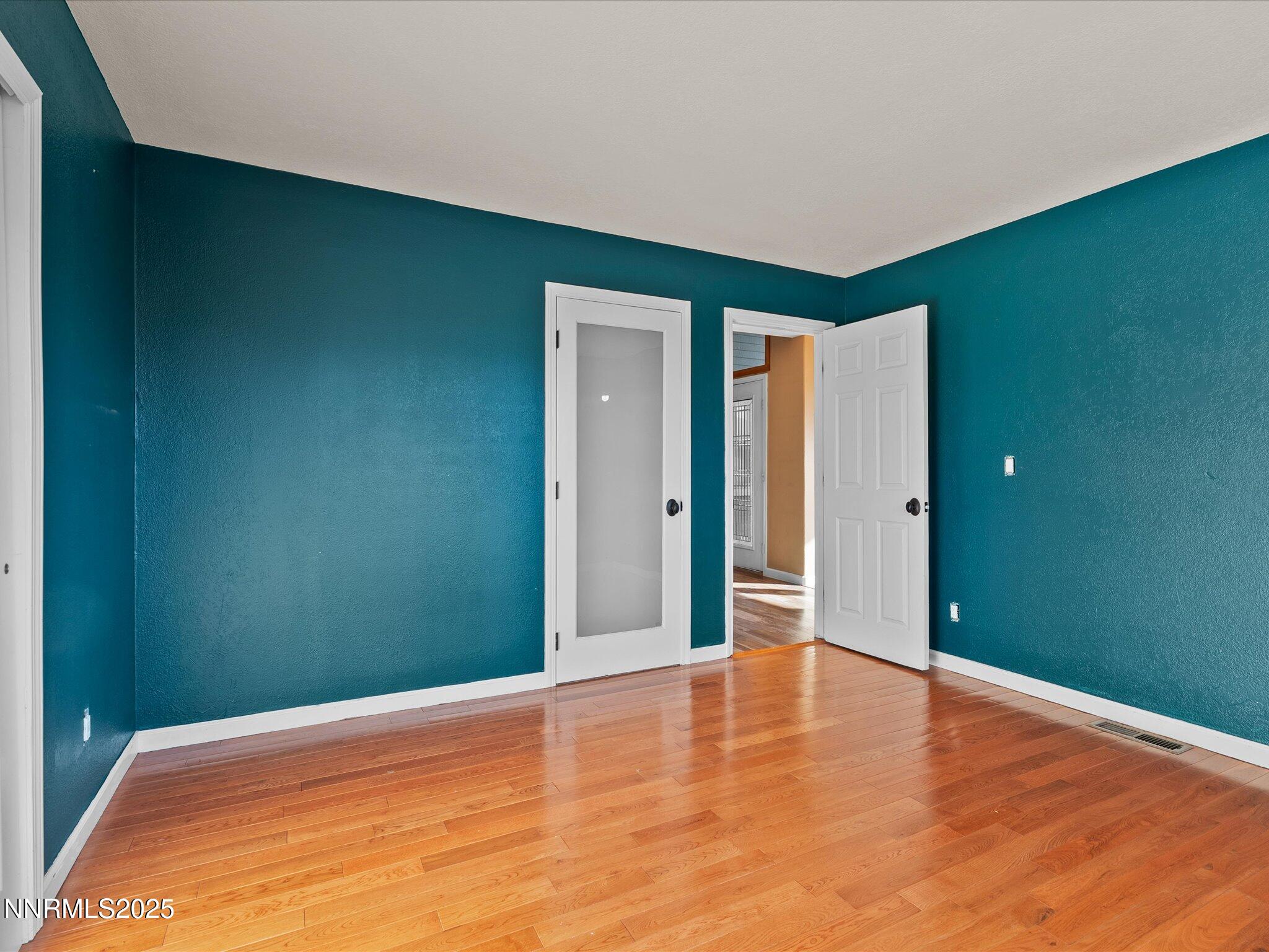 32-8120 Leroy St-131