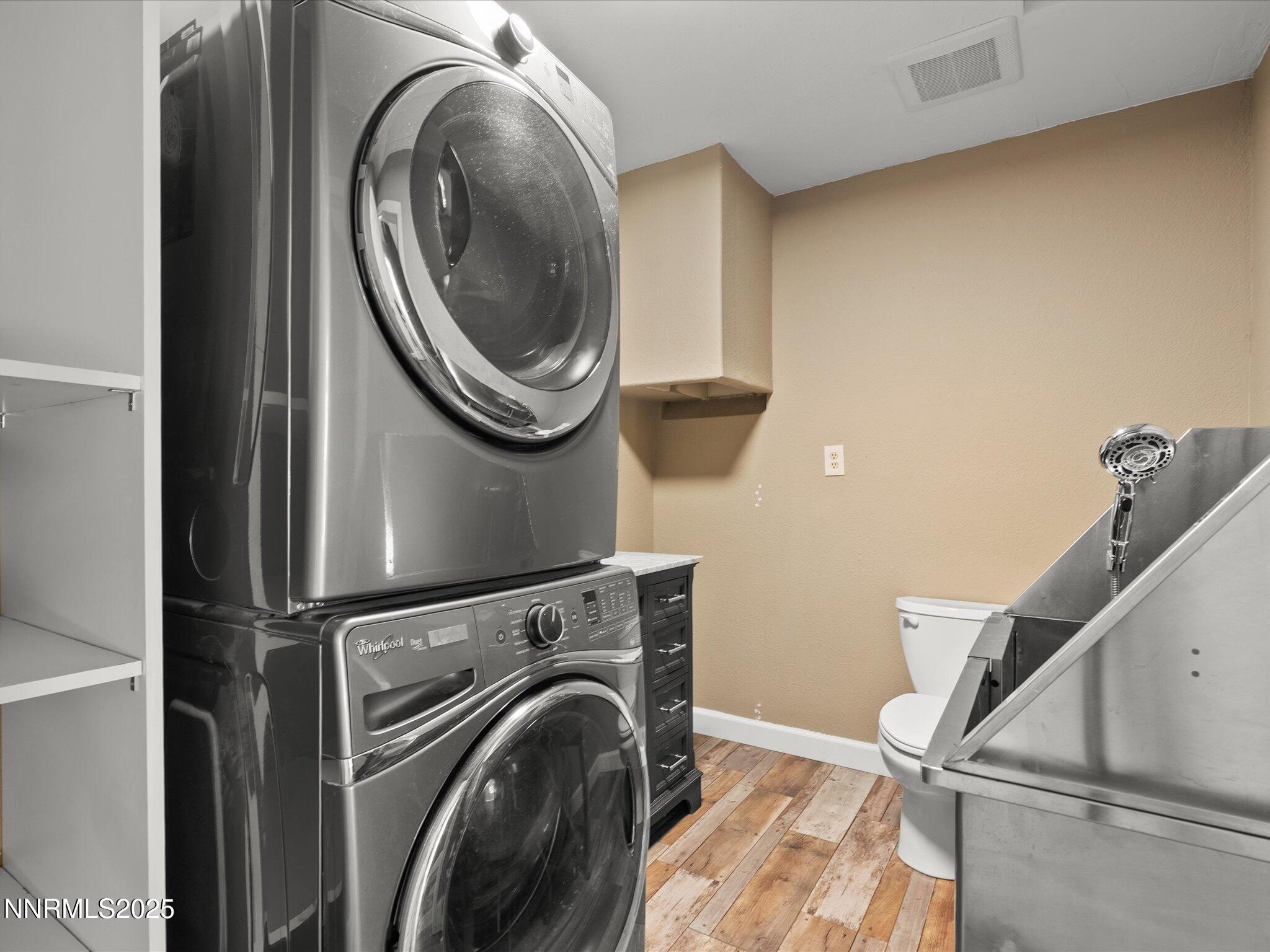 08-8120 Leroy St-107