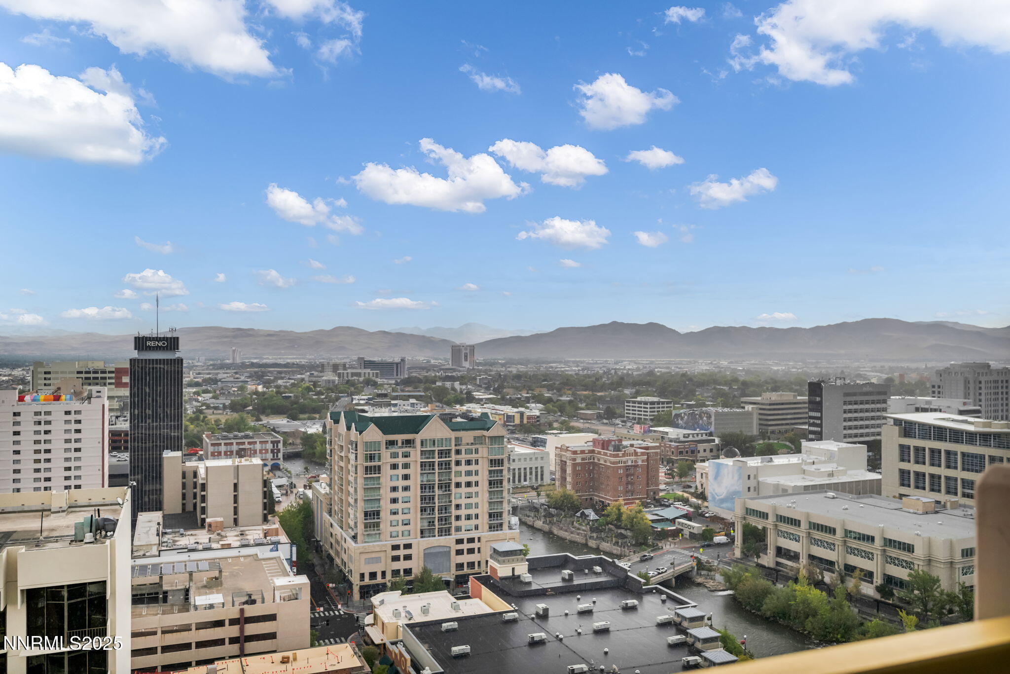 6-web-or-mls-100-n-arlington-ave-22-c