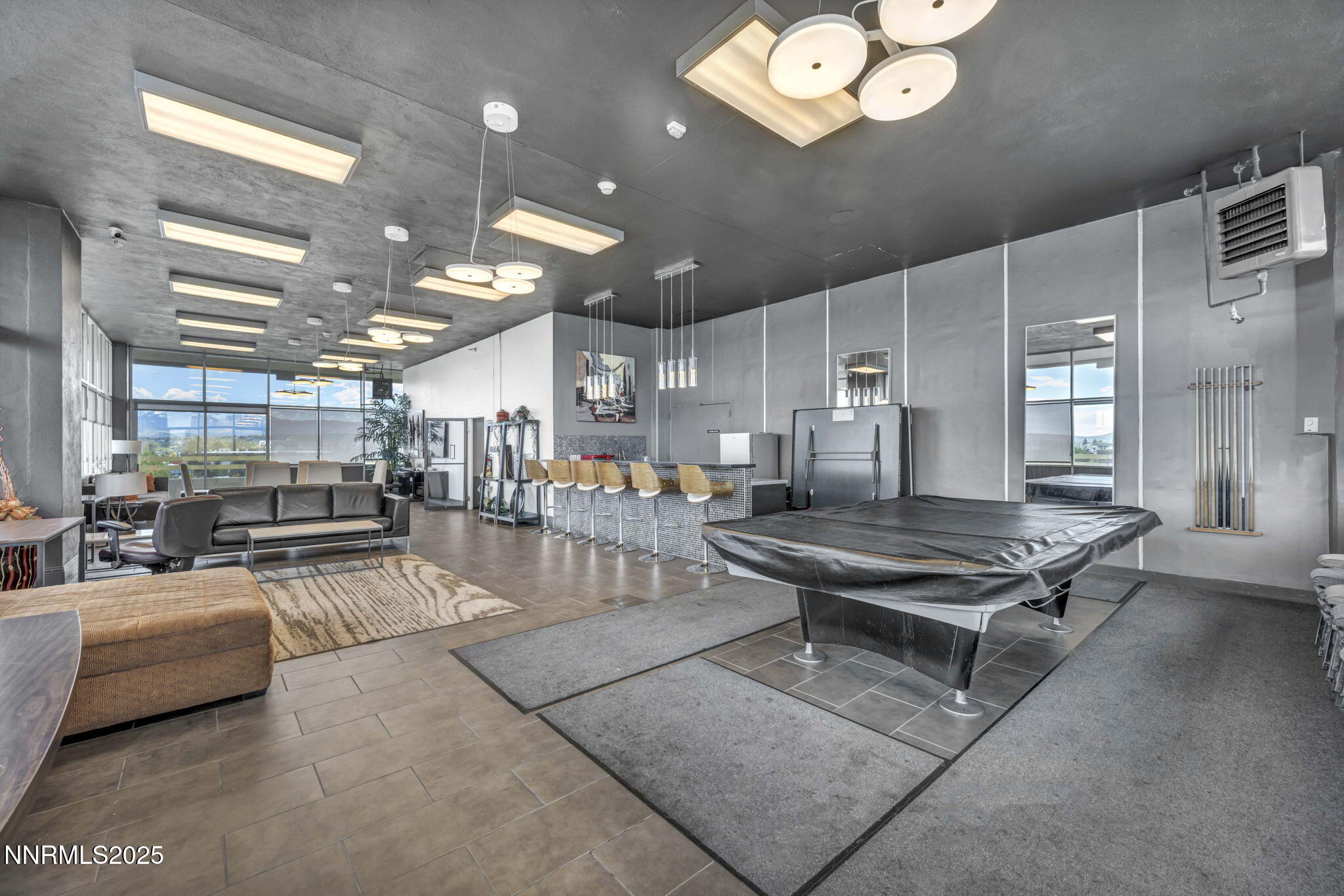 70-web-or-mls-100-n-arlington-ave-22-c