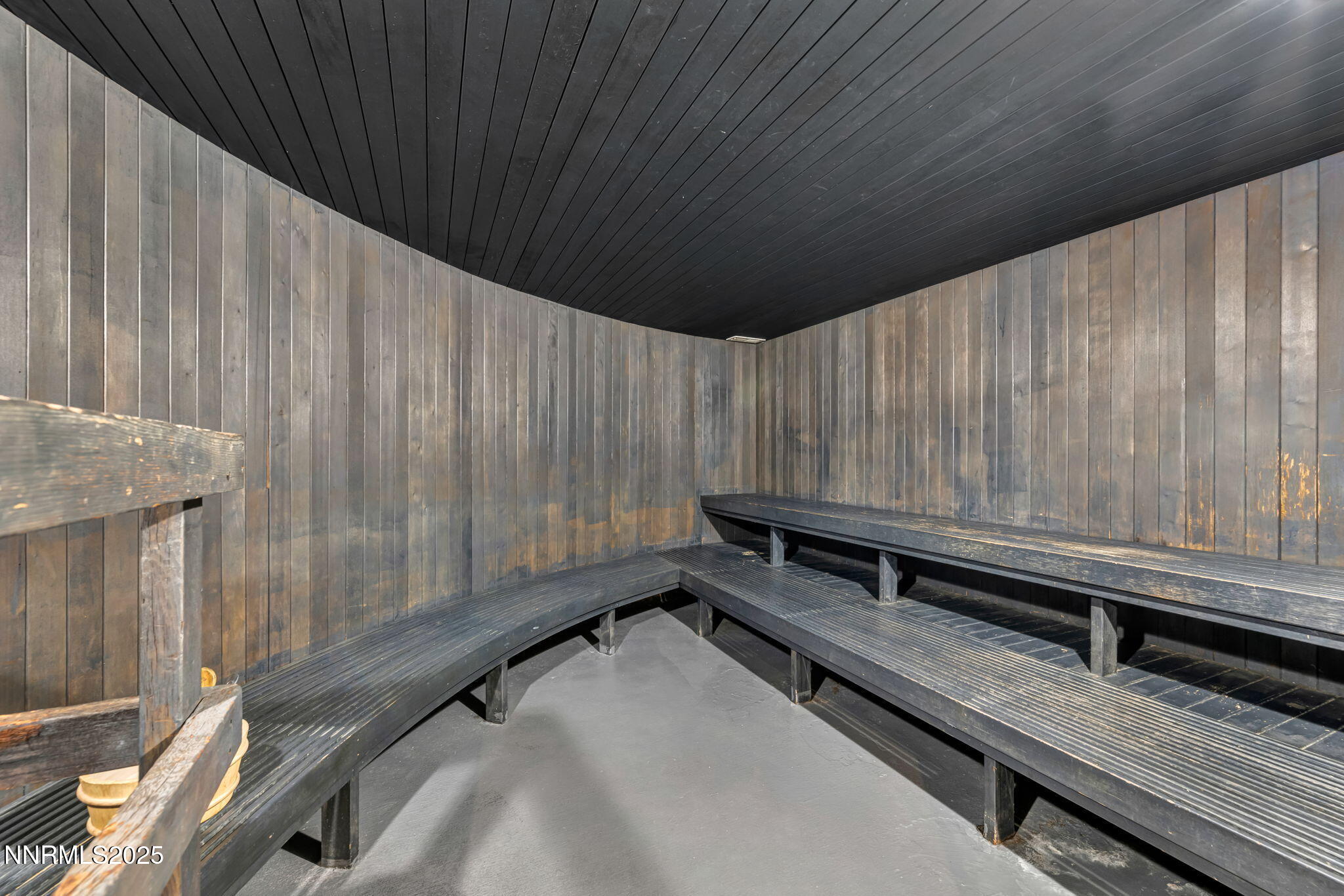 39-web-or-mls-100-n-arlington-ave-22-c