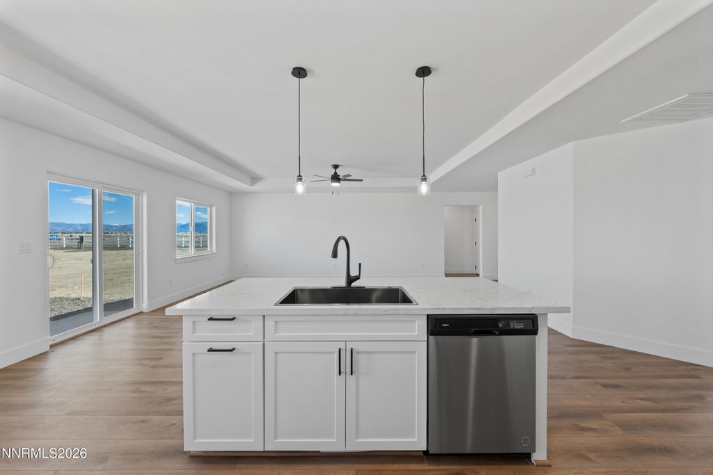 Photo of 440 Emerald Court, Battle Mountain, NV 89820 (MLS # 260003622)