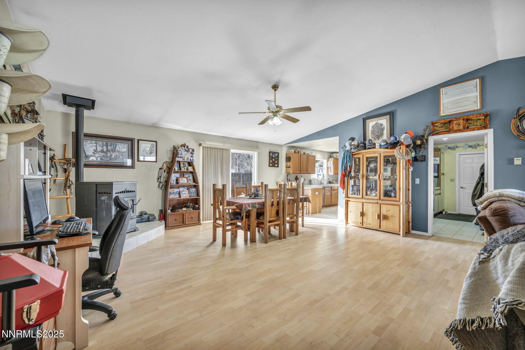 62-web-or-mls-1347-antelope-valley-rd