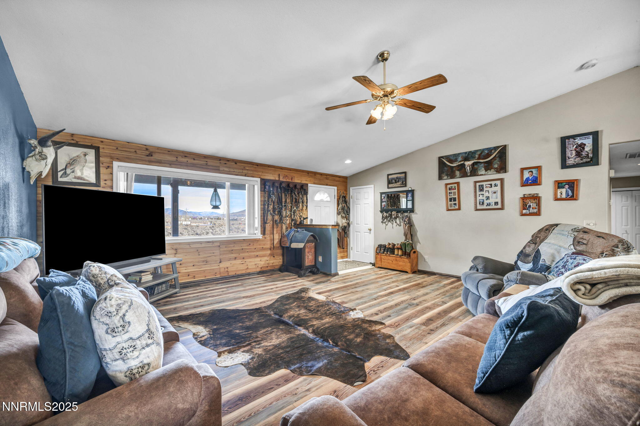 56-web-or-mls-1347-antelope-valley-rd