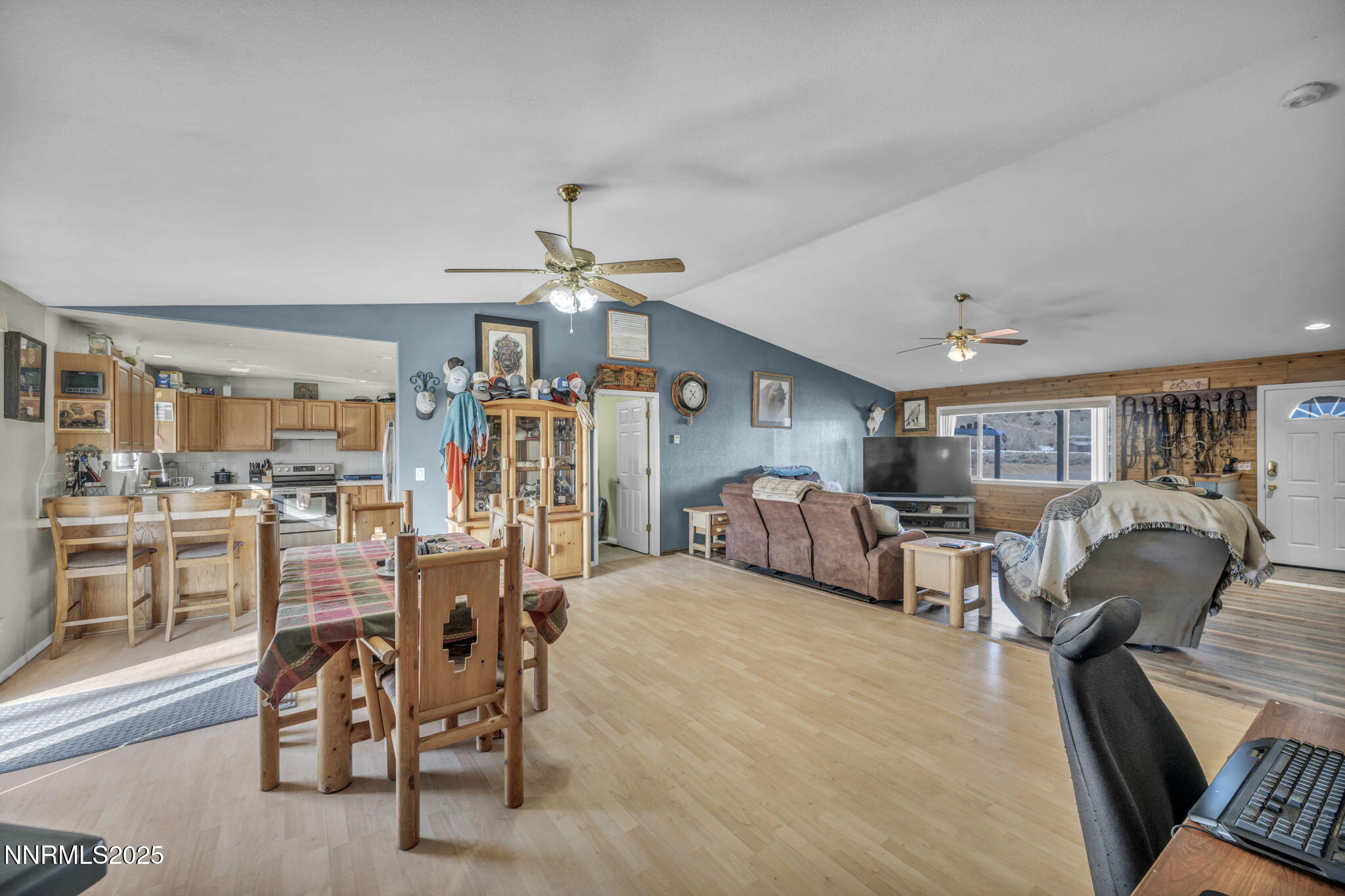 64-web-or-mls-1347-antelope-valley-rd