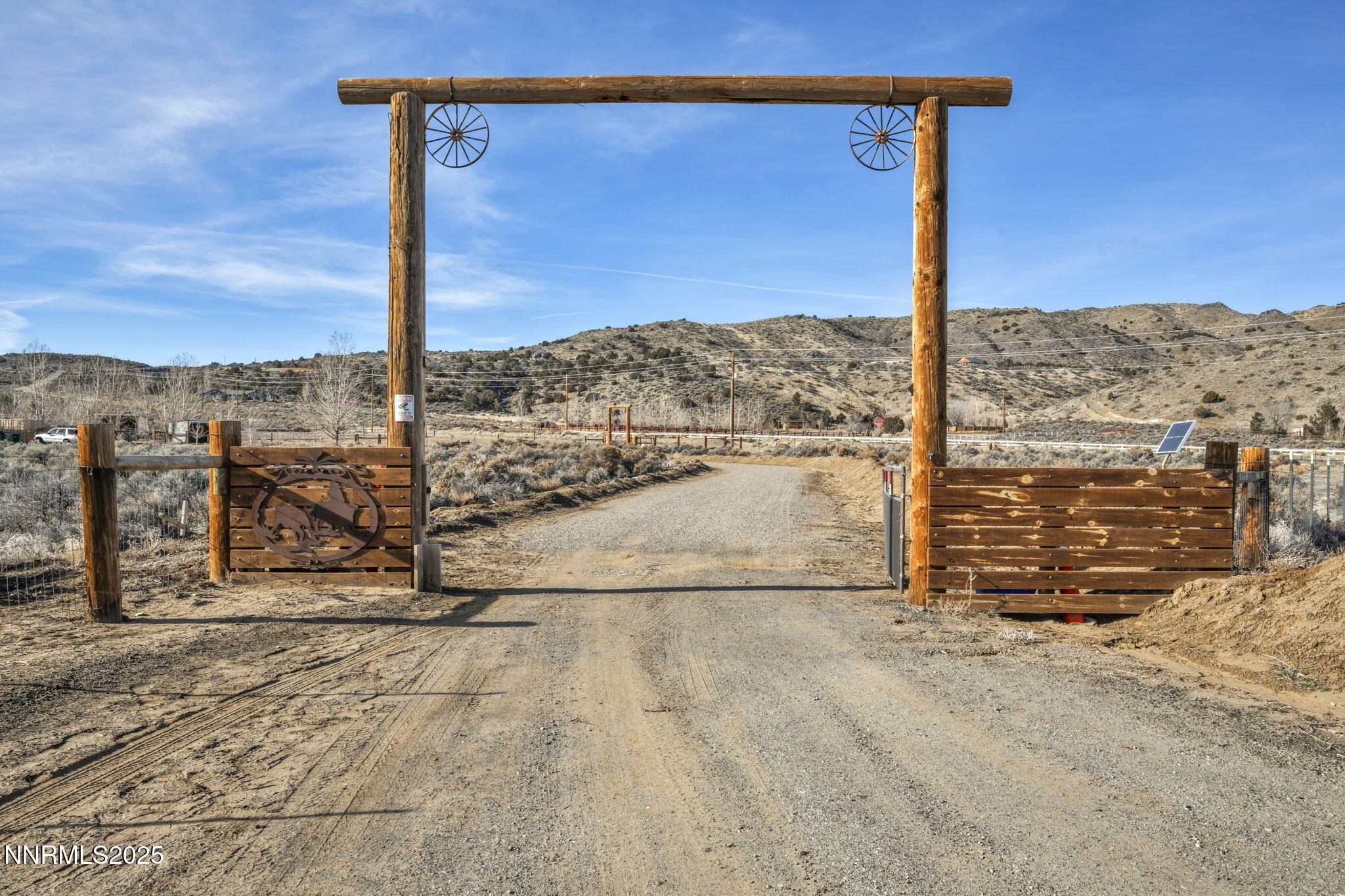 40-web-or-mls-1347-antelope-valley-rd