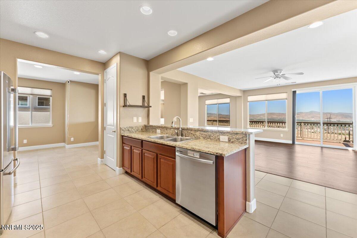 13-1080 S University Park Loop Reno NV 8