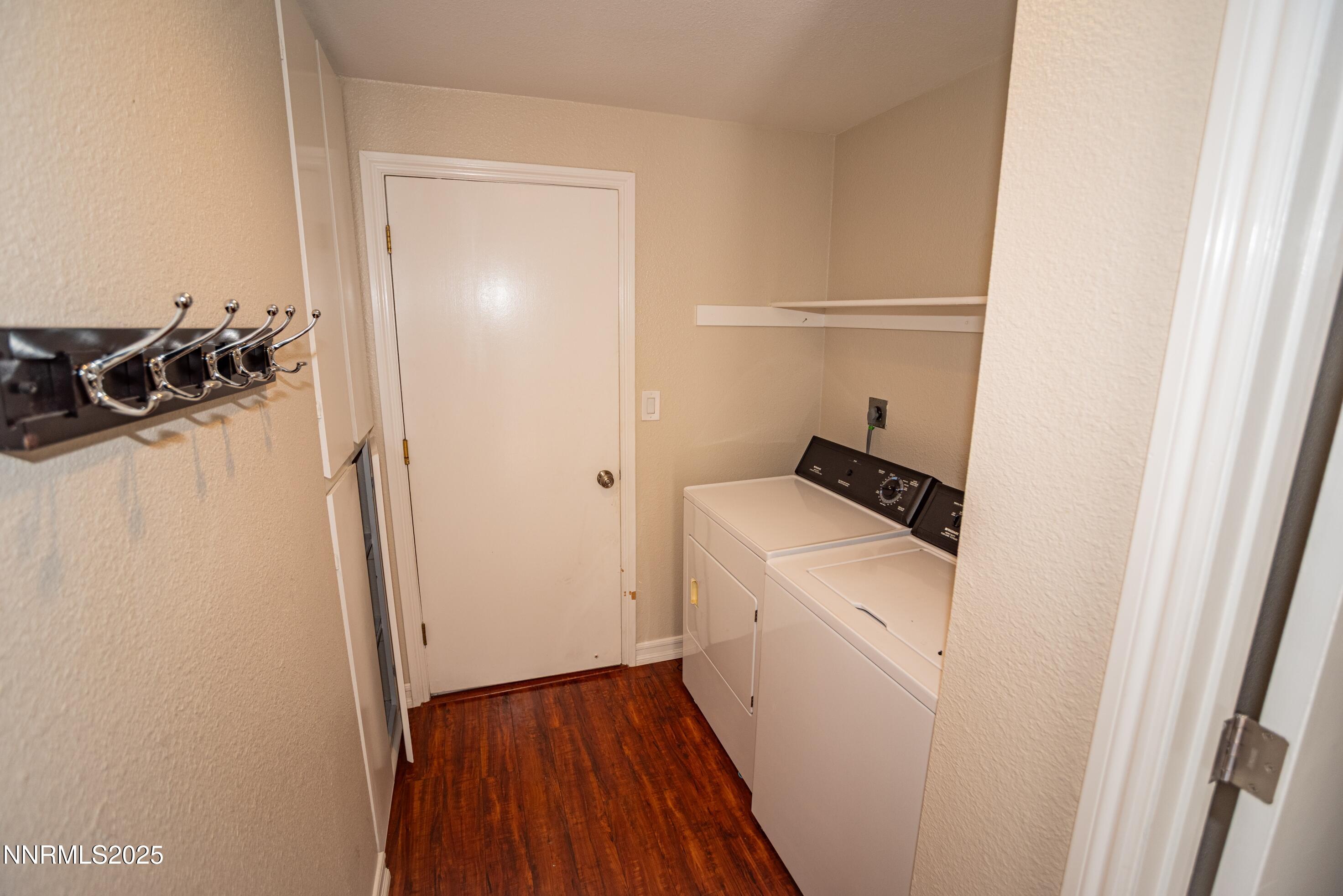 15 - Hall Laundry - 40742