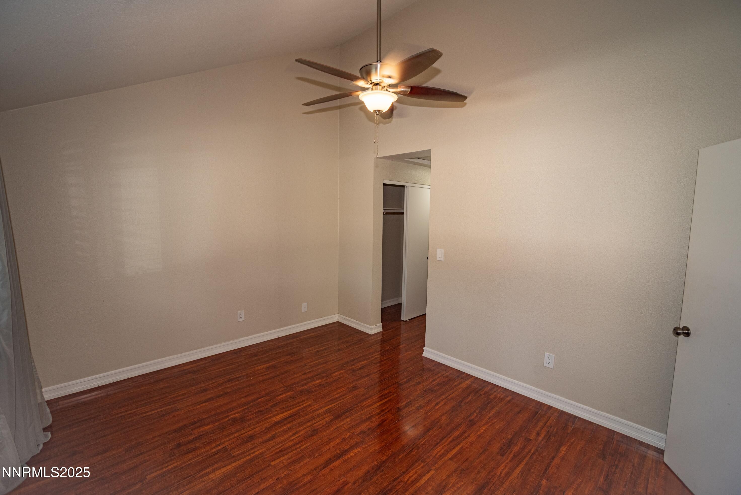 08 - Master Bedroom II - 40733