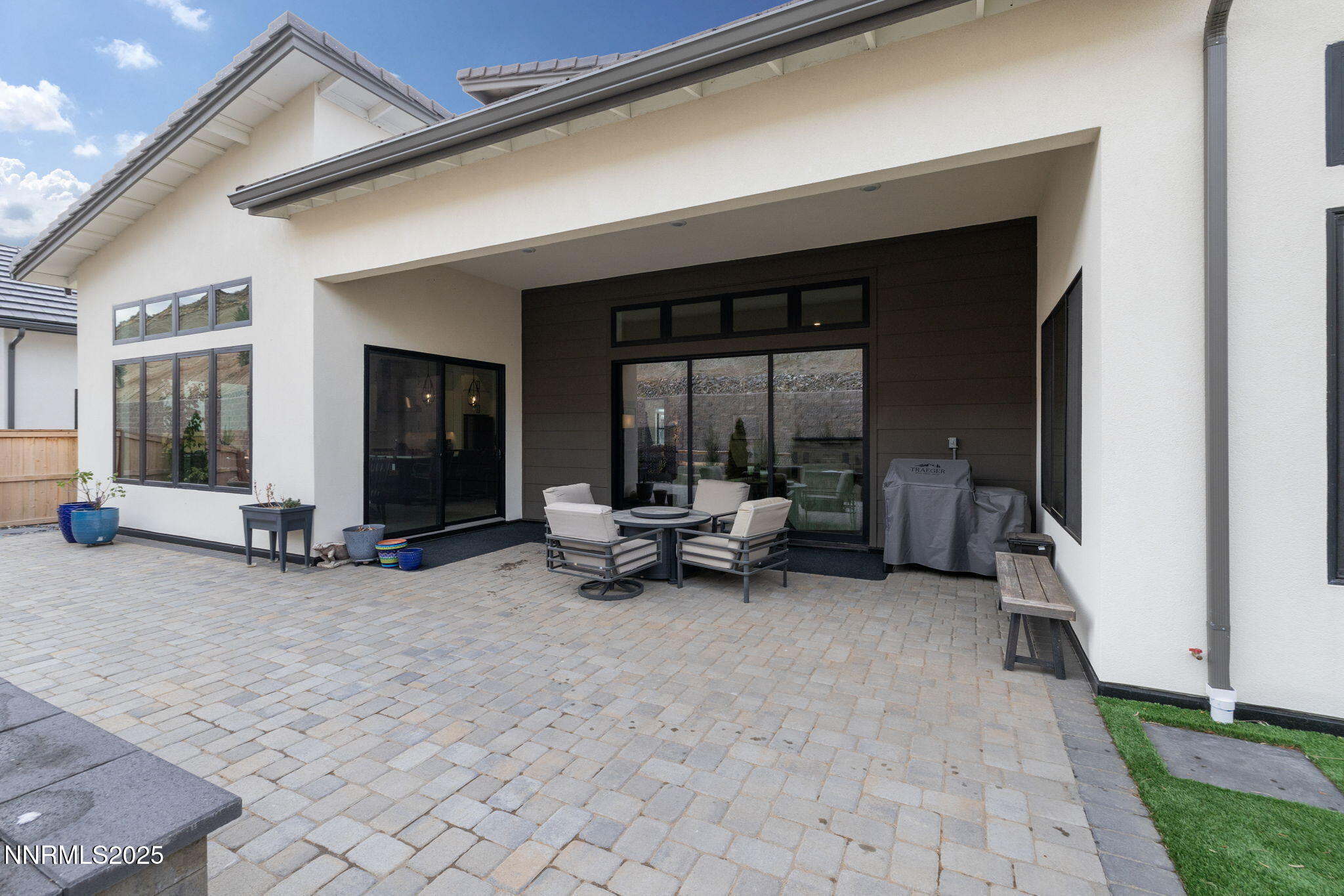 36-web-or-mls-1530 River Hill-38