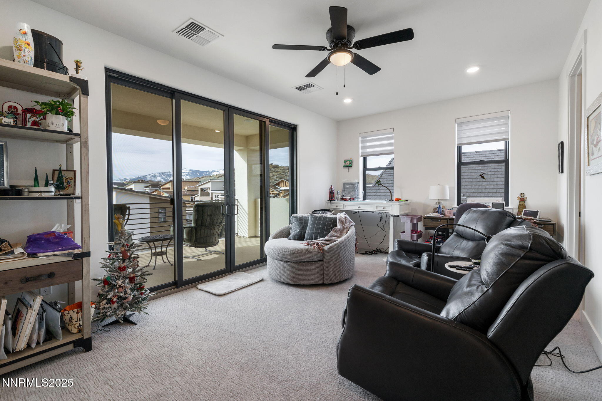 27-web-or-mls-1530 River Hill-29