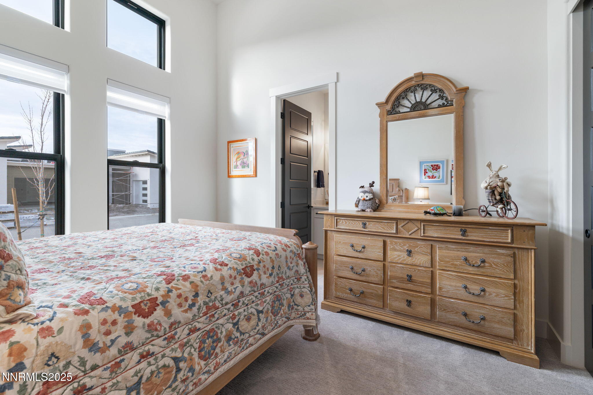 8-web-or-mls-1530 River Hill-7