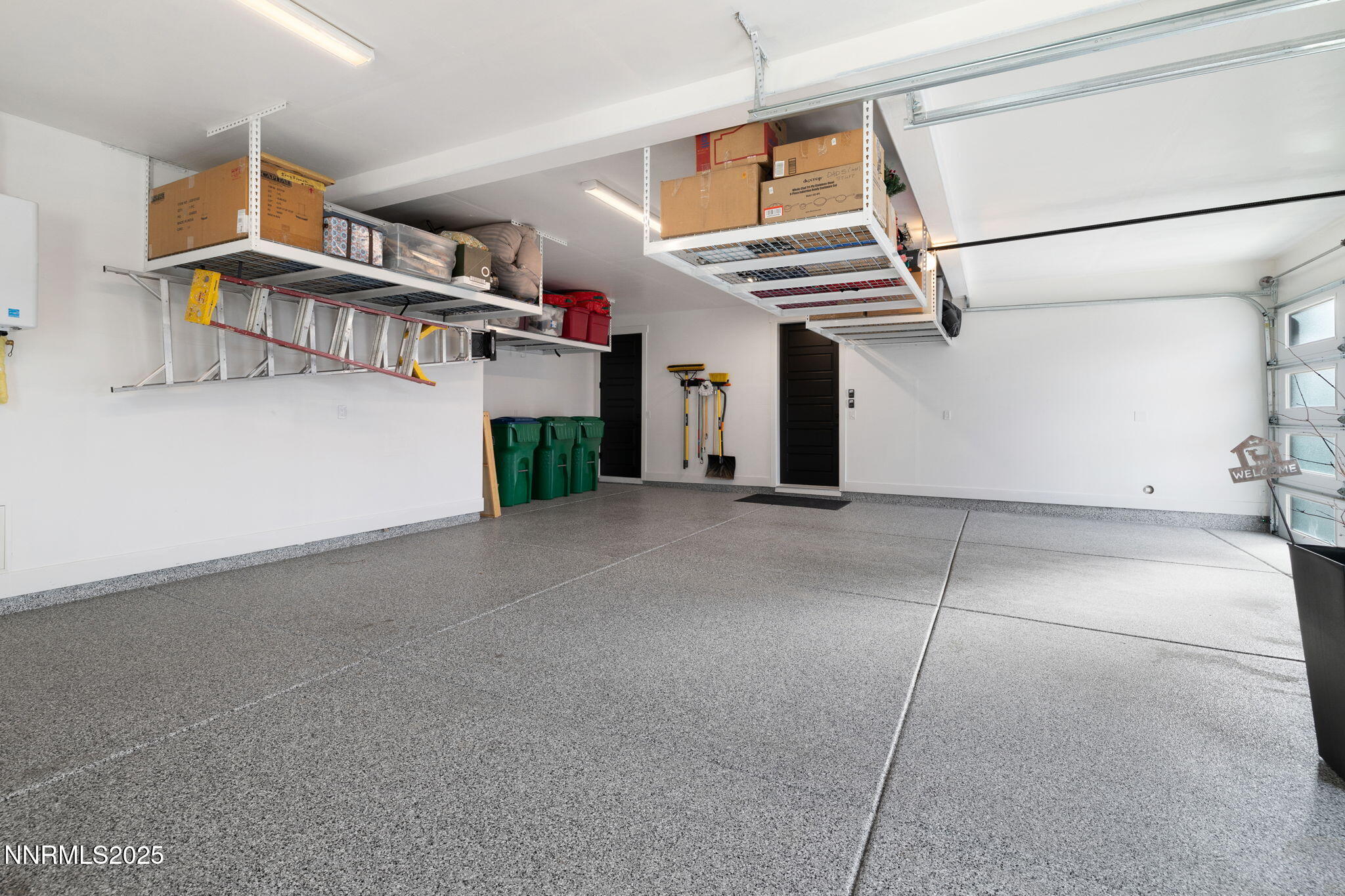 39-web-or-mls-1530 River Hill-41