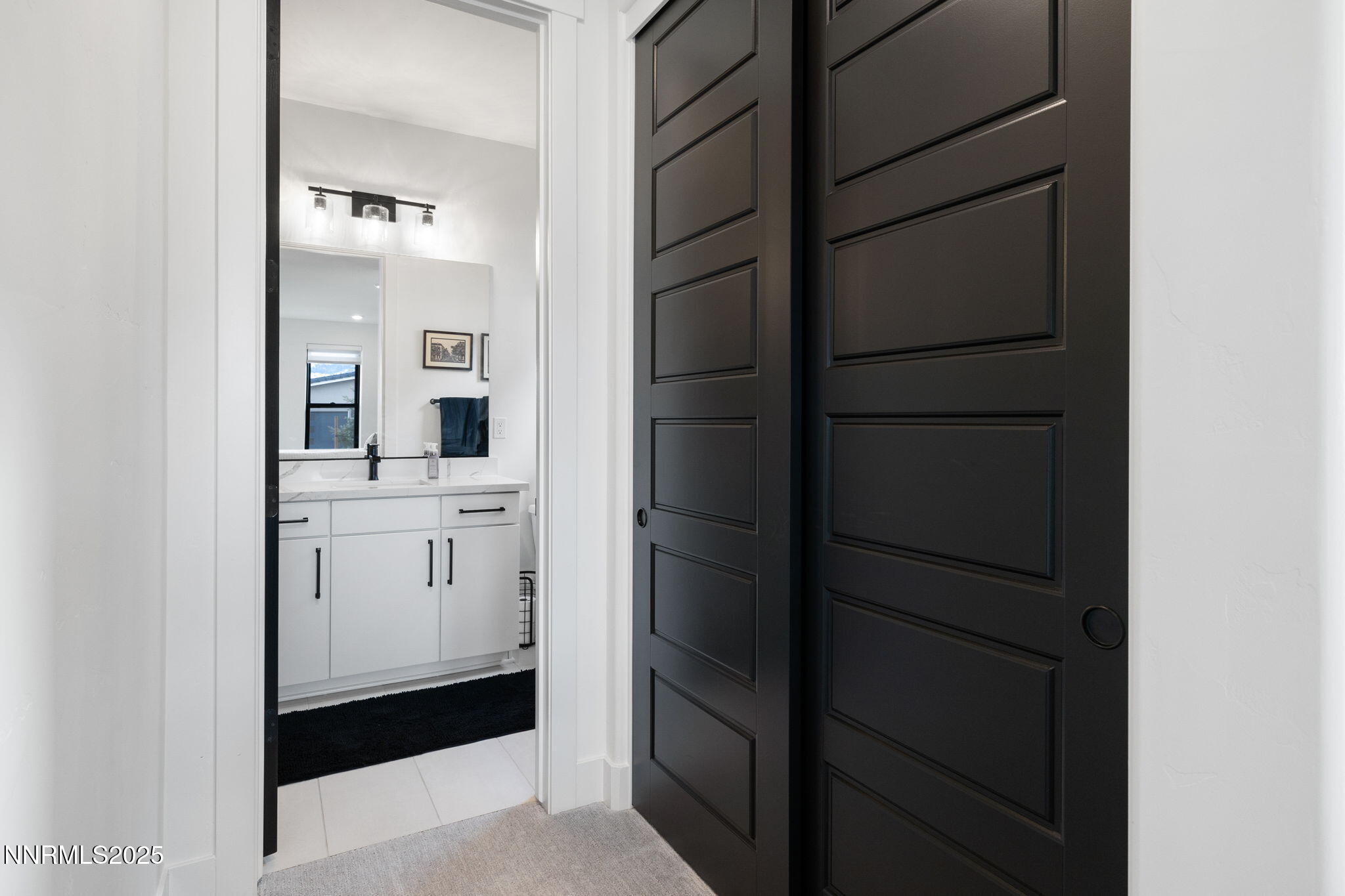 5-web-or-mls-1530 River Hill-4