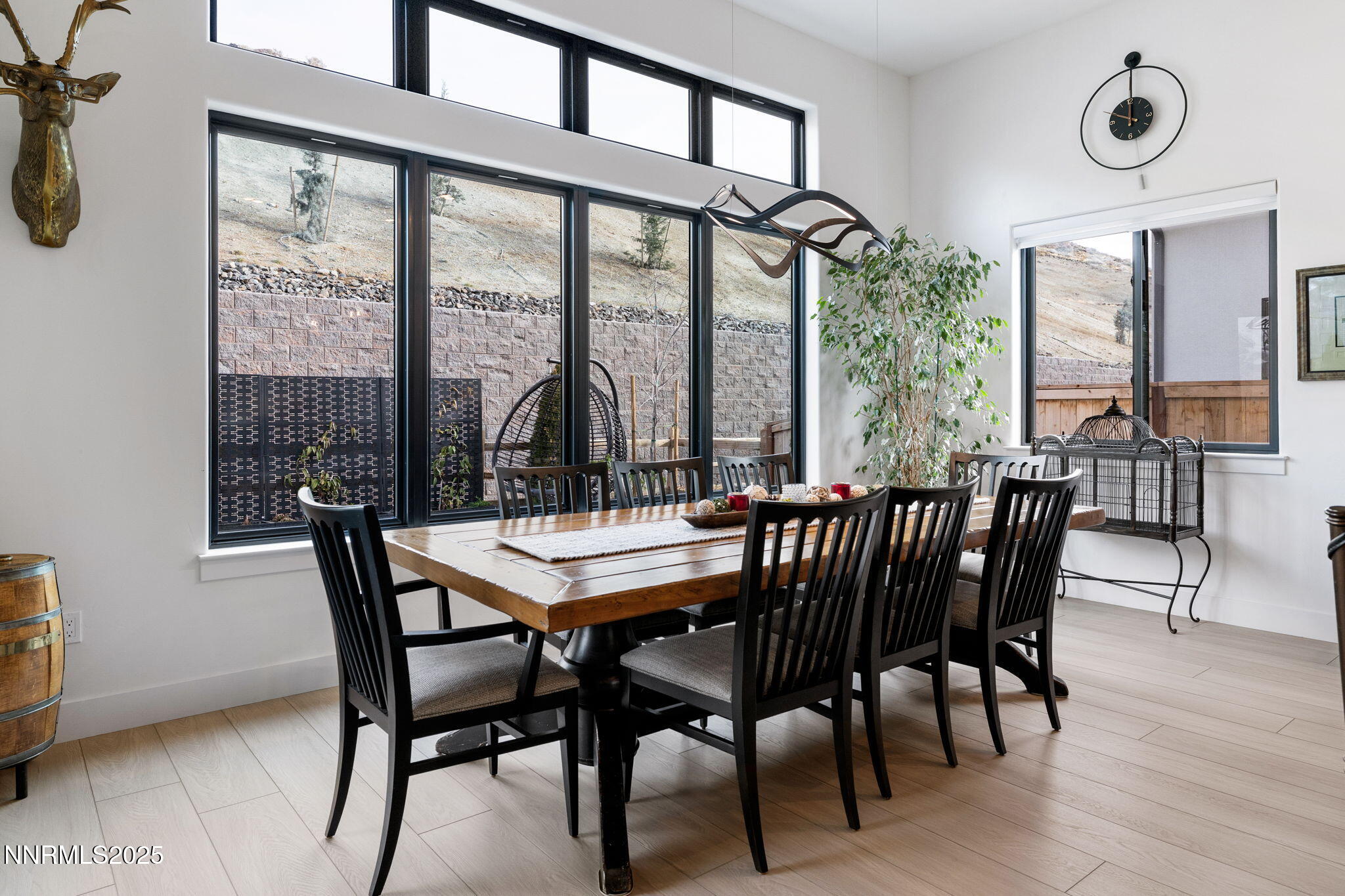 15-web-or-mls-1530 River Hill-14