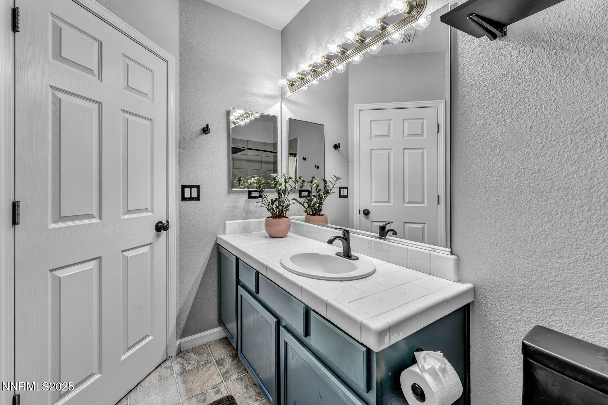 39-web-or-mls-1429-cheddington-cir