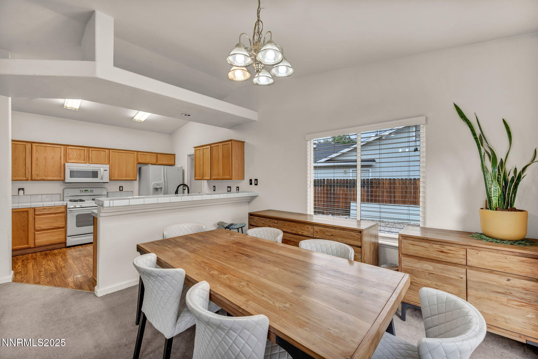 54-web-or-mls-1429-cheddington-cir