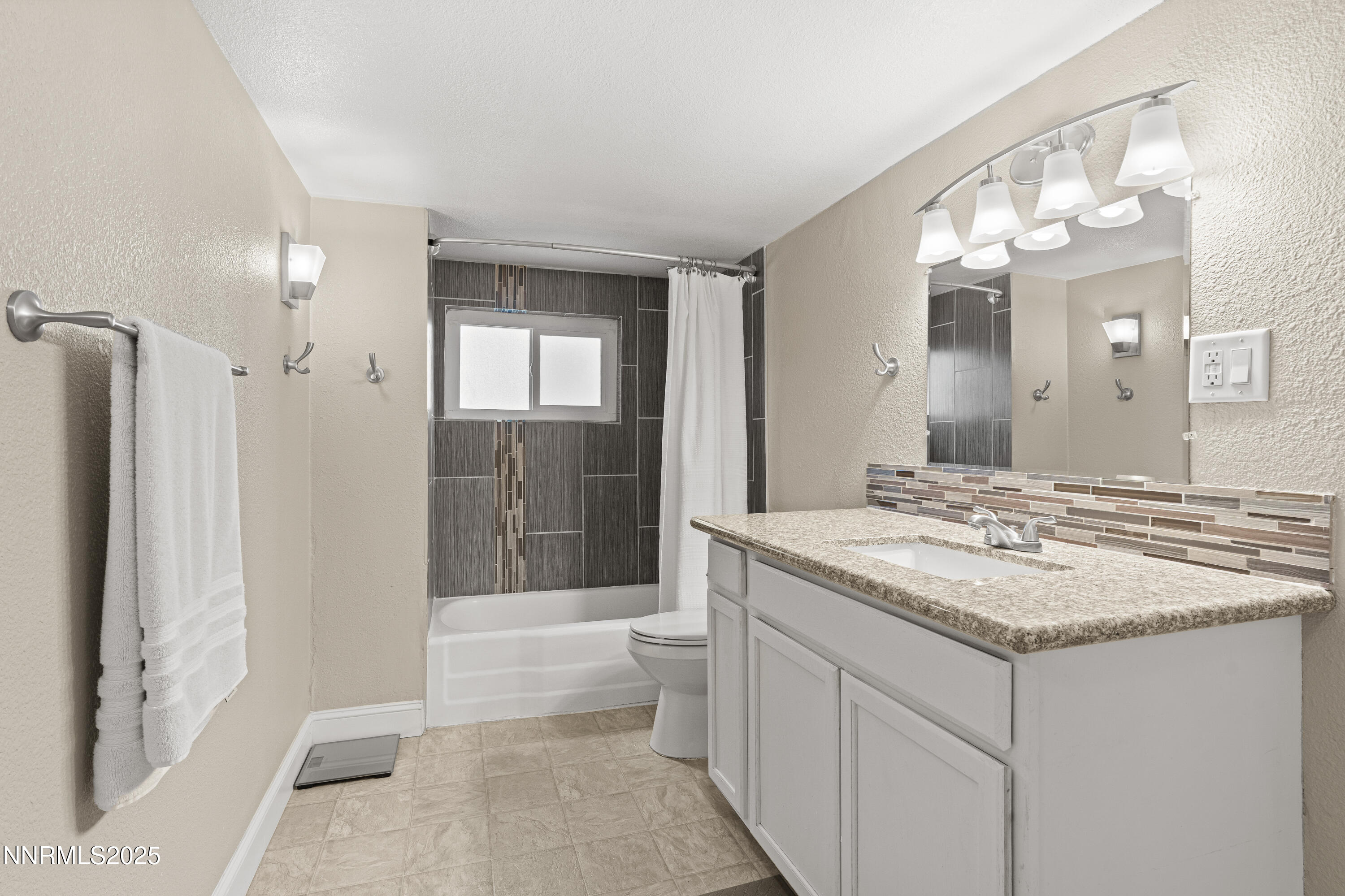 44-2070 W 7th Street Reno NV 89503 (44 o