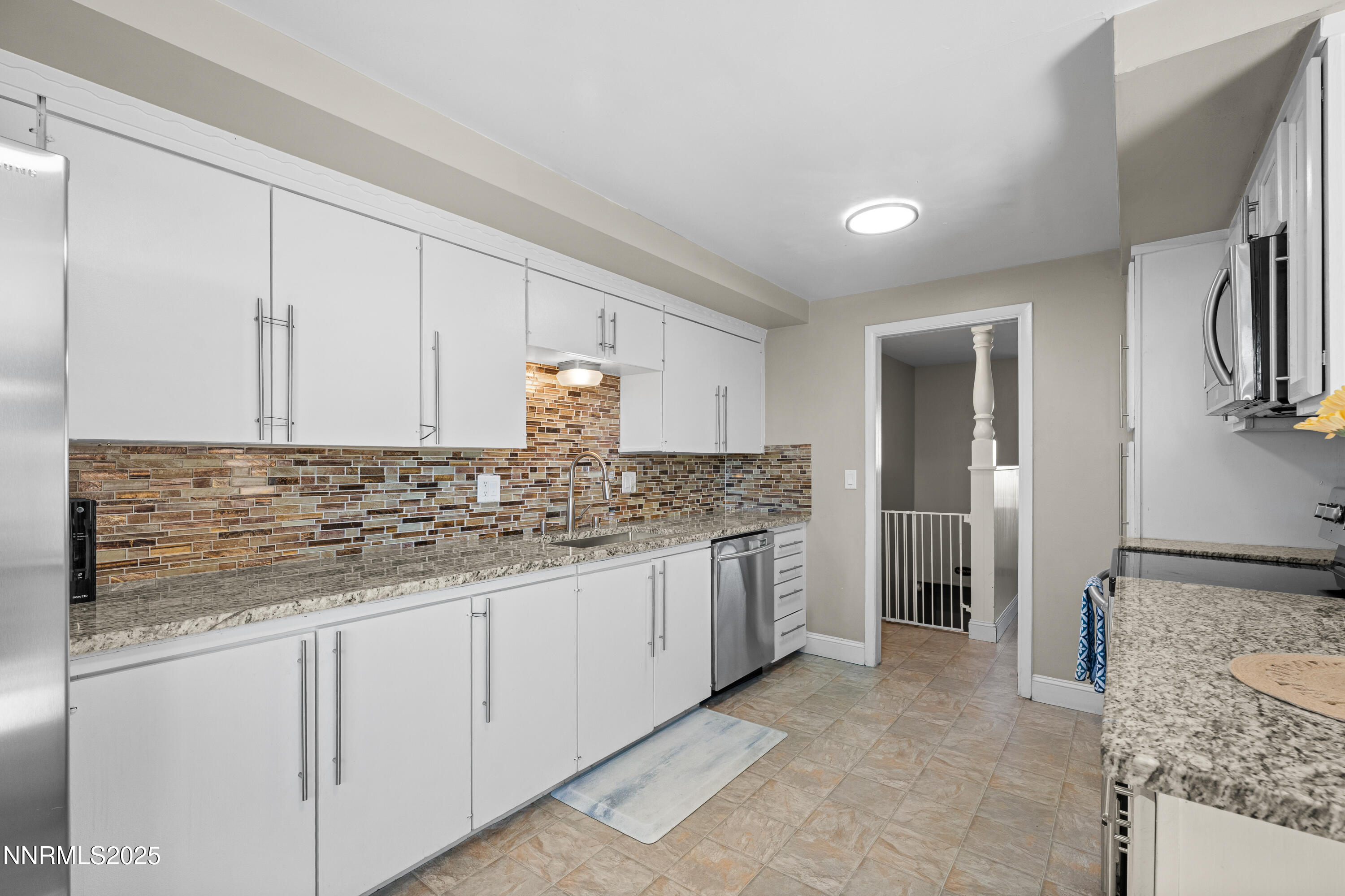 18-2070 W 7th Street Reno NV 89503 (18 o