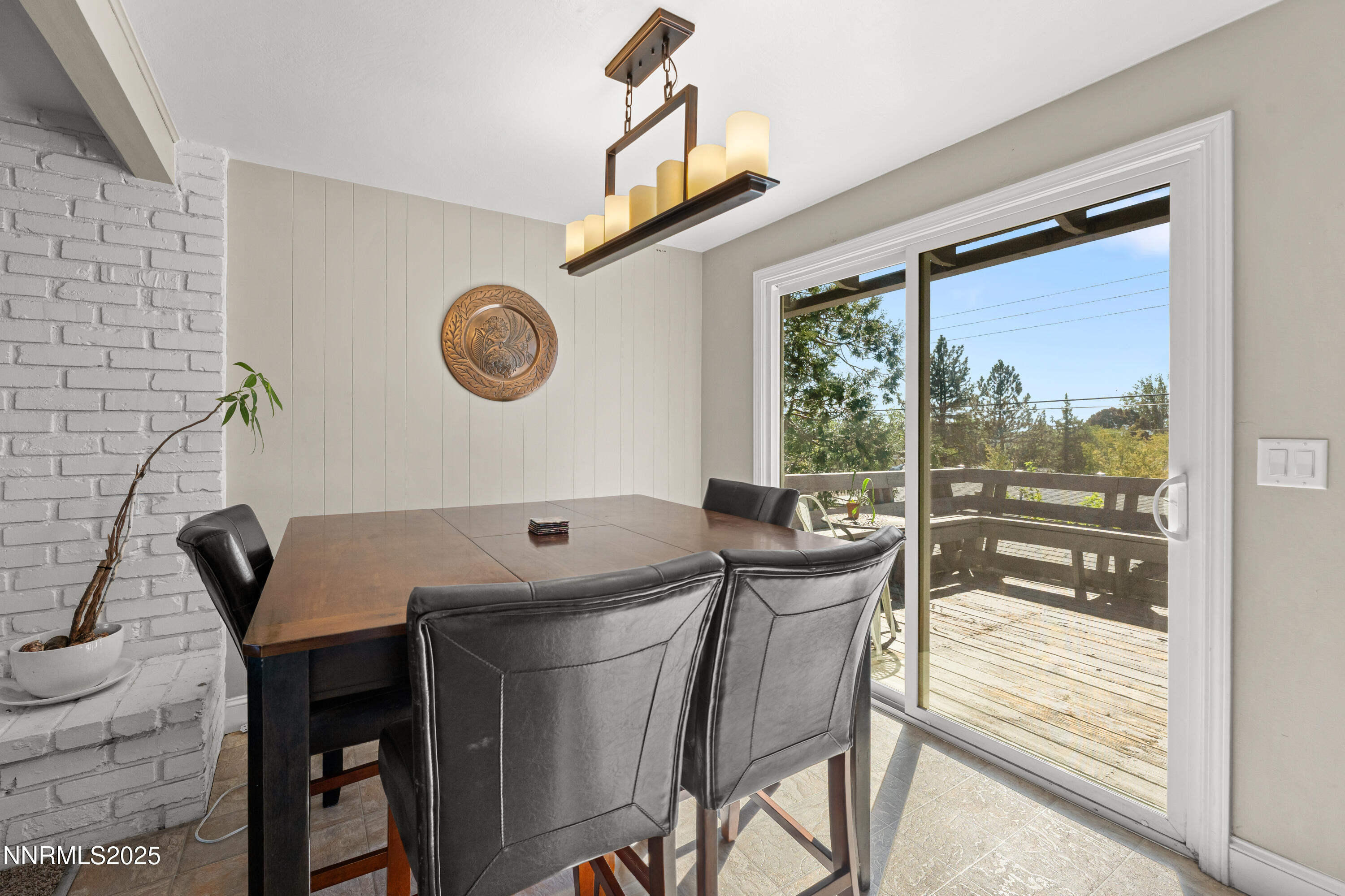 12-2070 W 7th Street Reno NV 89503 (12 o