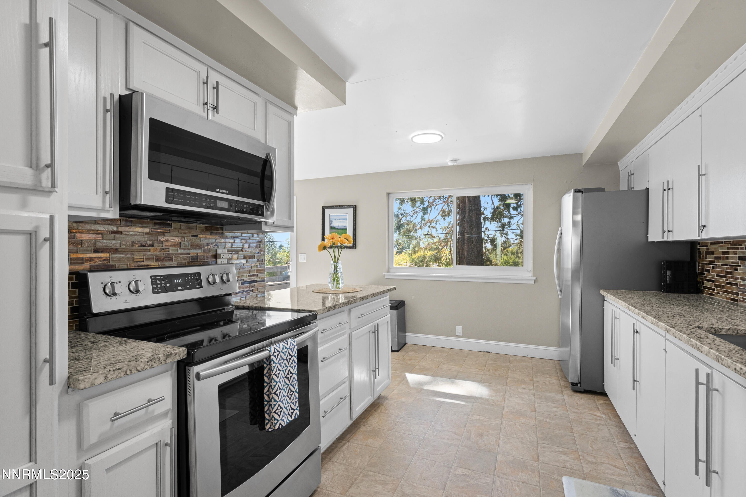 20-2070 W 7th Street Reno NV 89503 (20 o