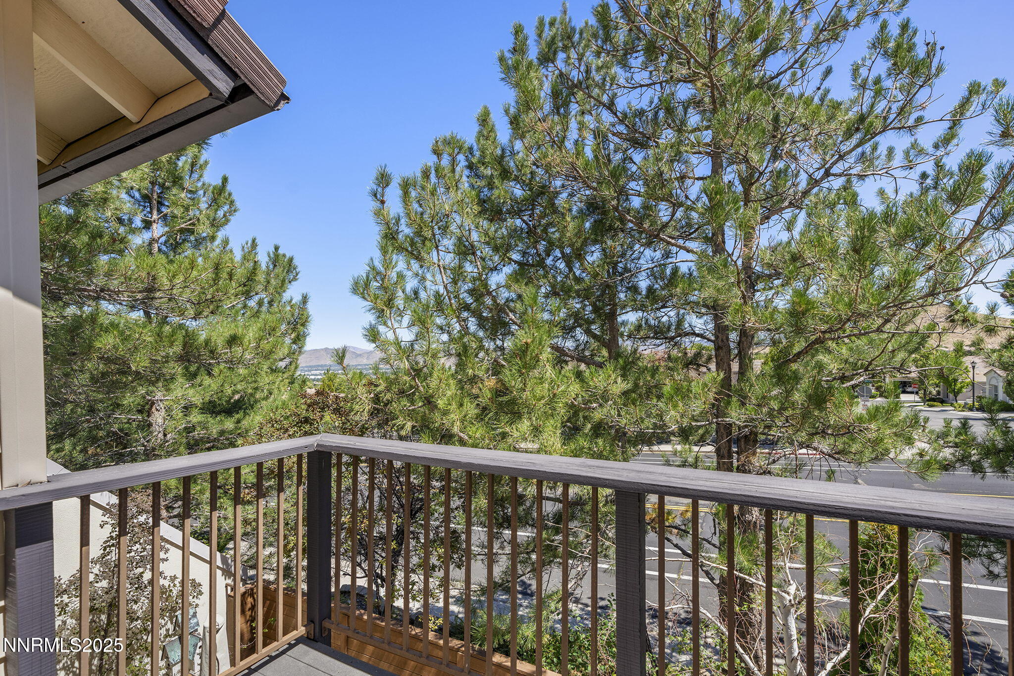 21-web-or-mls-_DSC4222