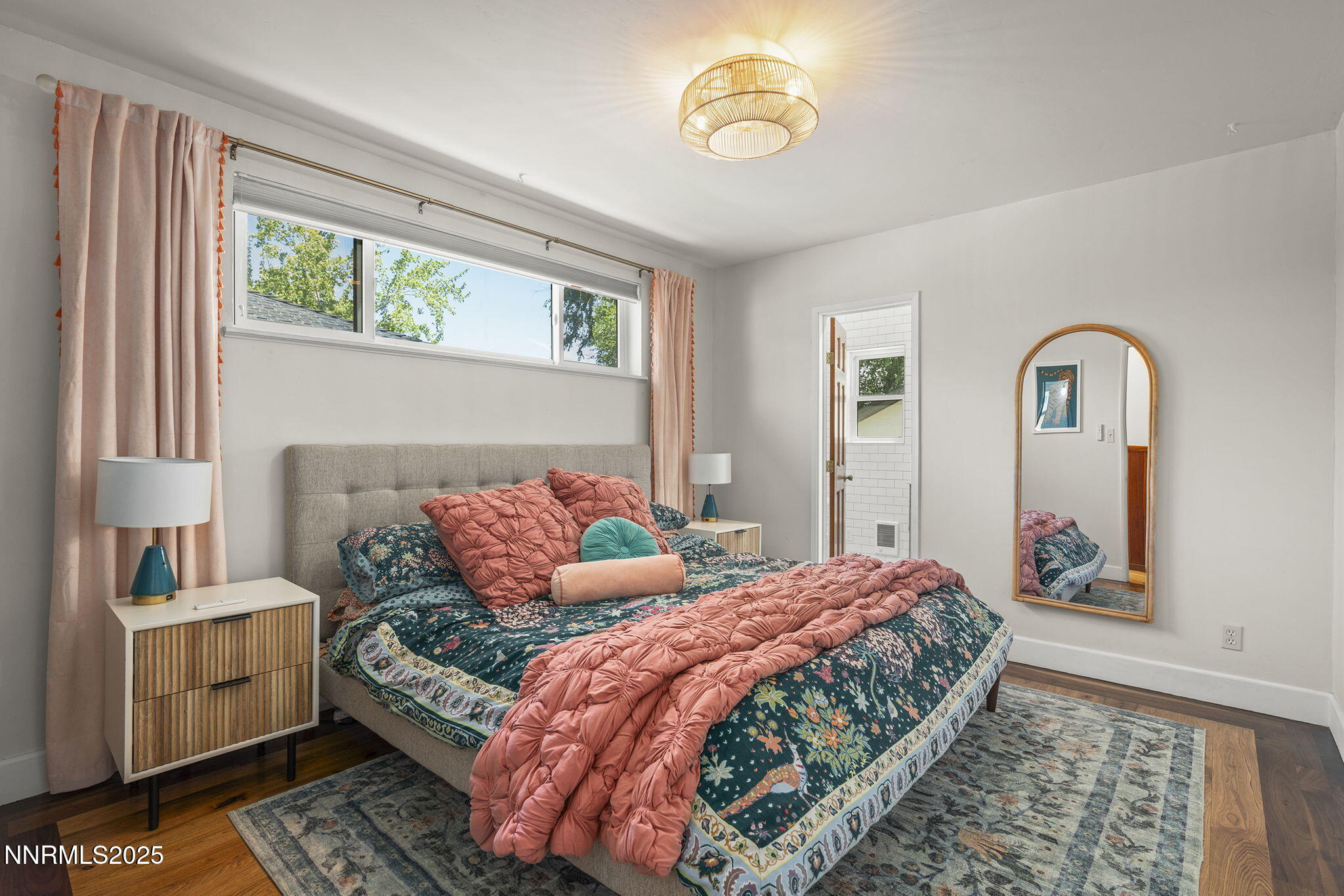 25-web-or-mls-_DSC9393