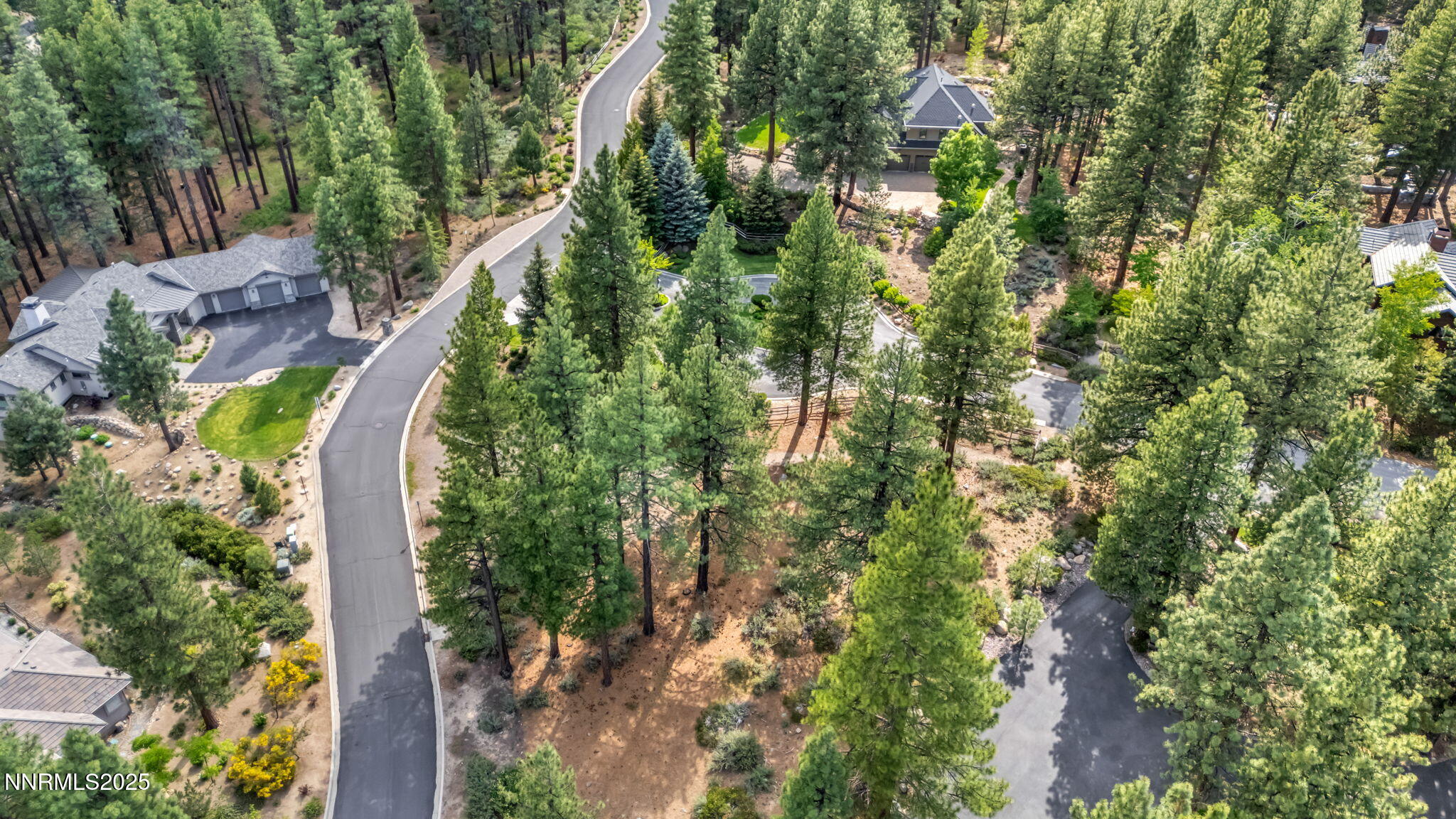 21-web-or-mls-307-e-jeffrey-pine-rd