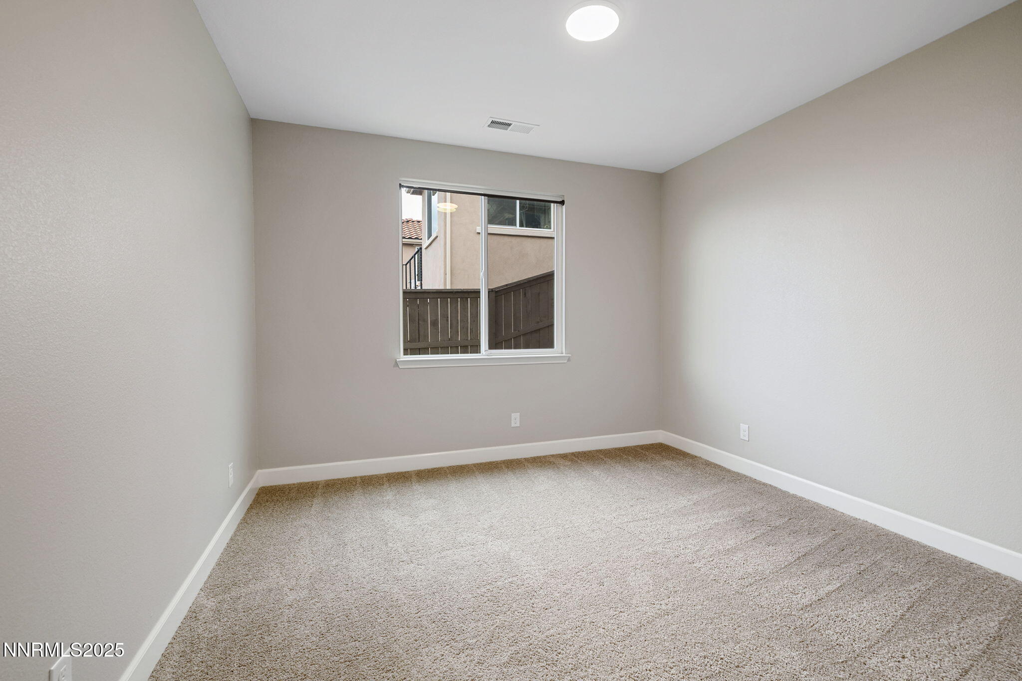 61-web-or-mls-1120 University Park-36