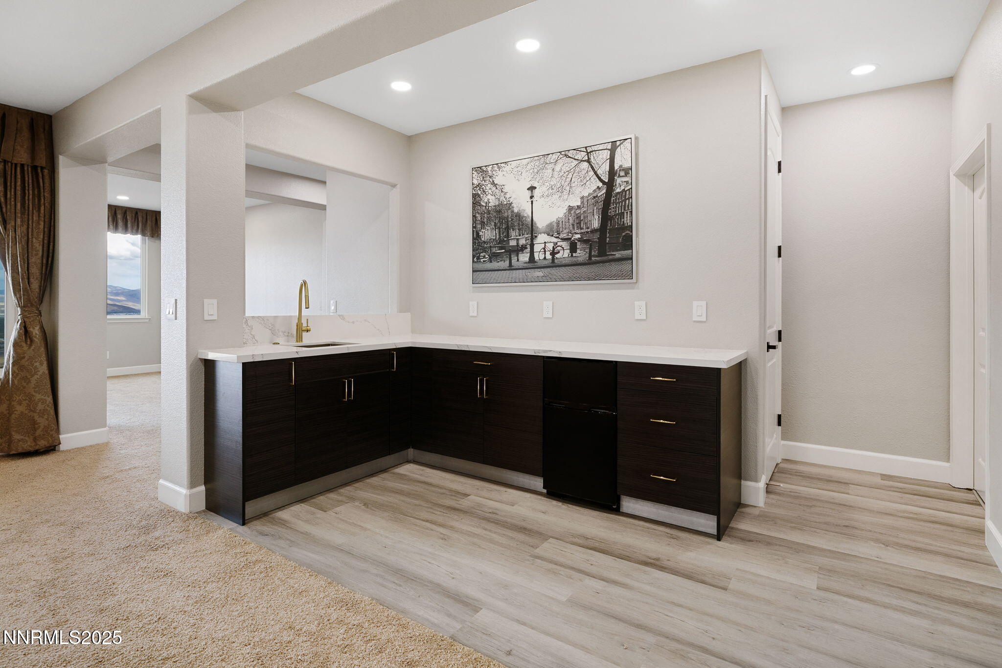 55-web-or-mls-1120 University Park-41