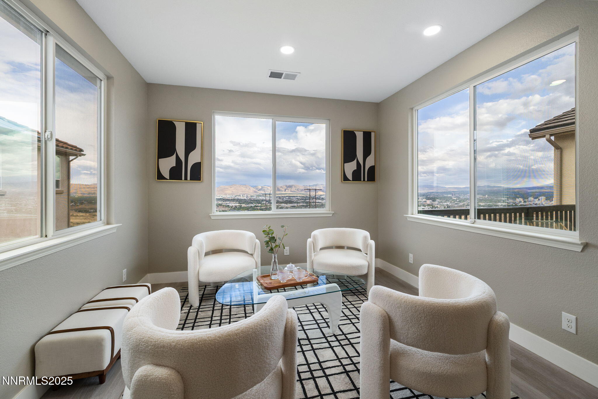 20-web-or-mls-1120 University Park-14