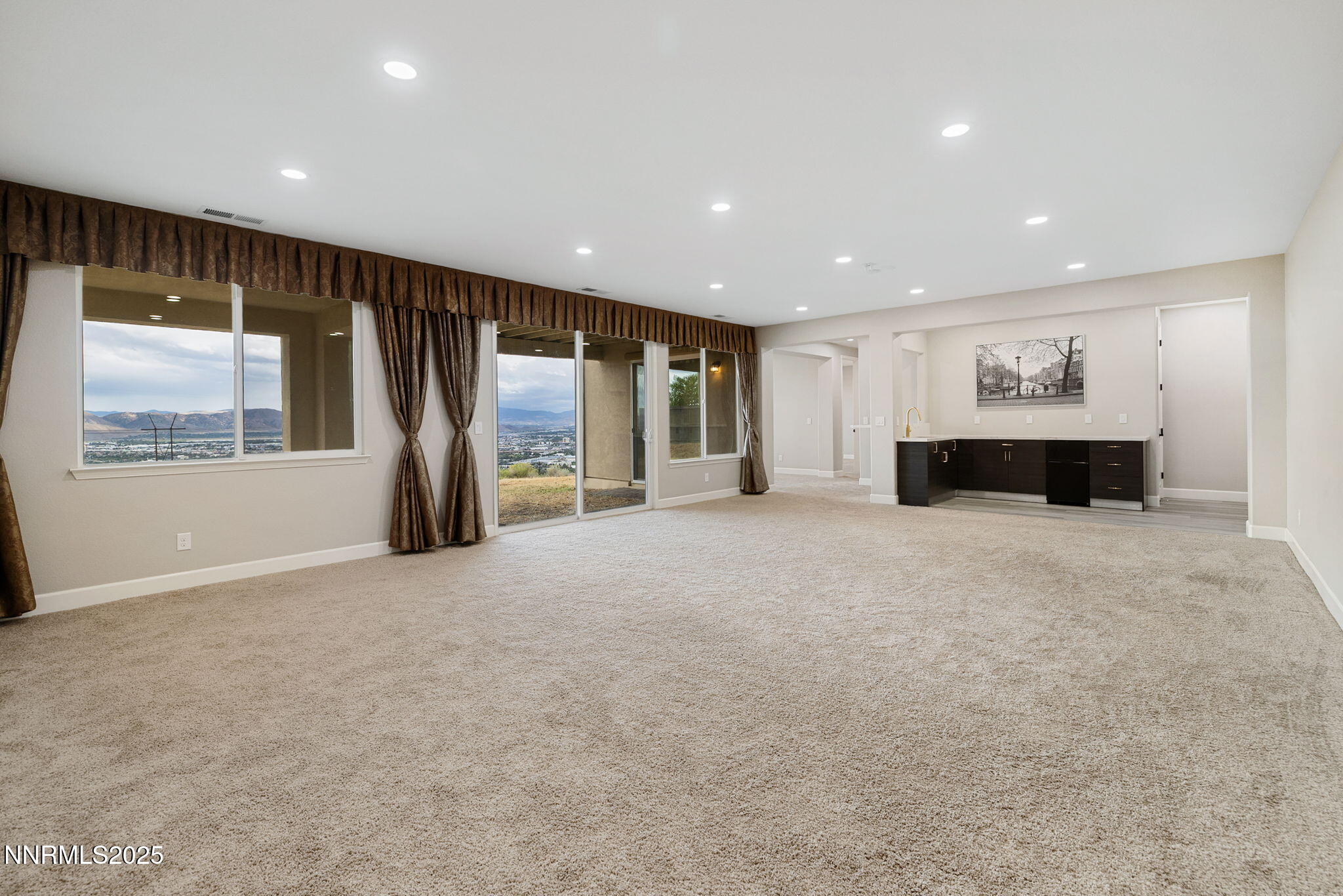 48-web-or-mls-1120 University Park-43