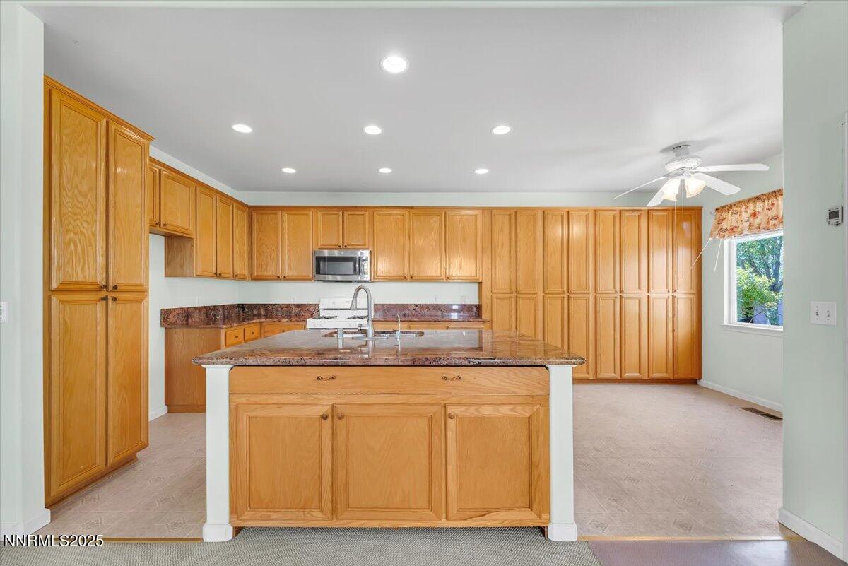 14-5977 Hidden Highlands Dr Reno NV 8950