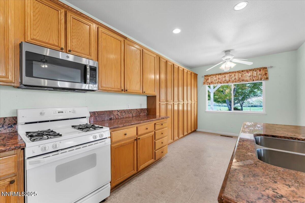 19-5977 Hidden Highlands Dr Reno NV 8950