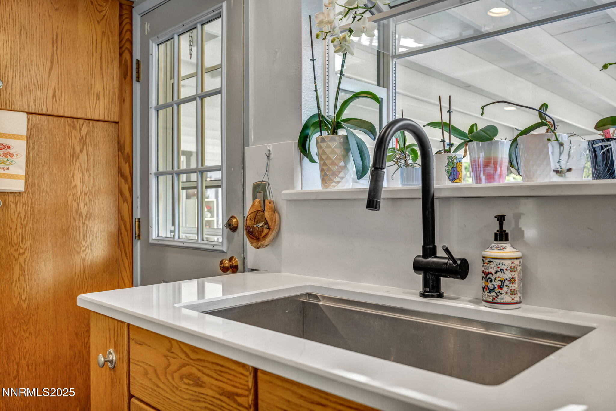 63-web-or-mls-3690-sleepy-hollow-dr