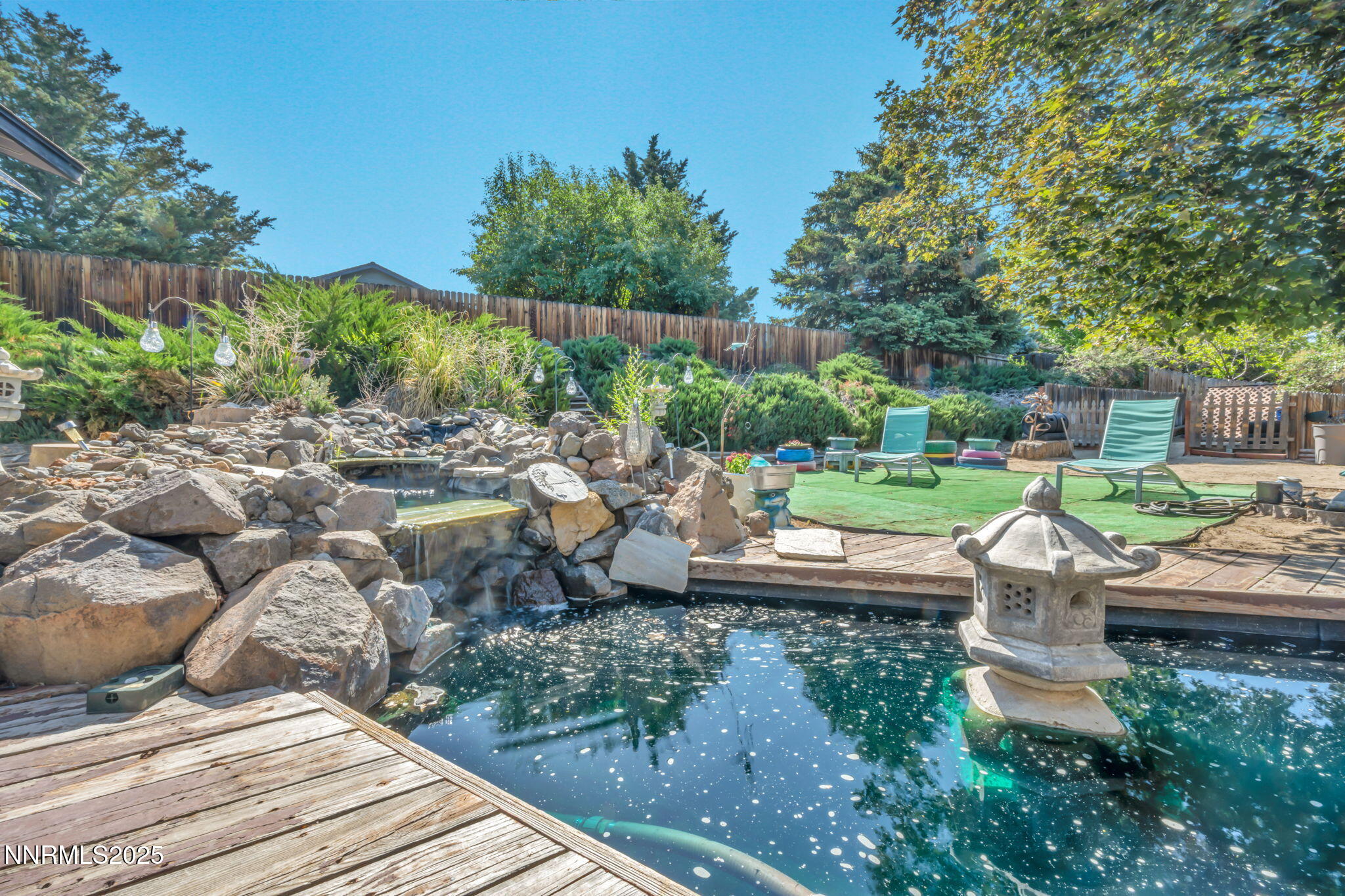 7-web-or-mls-3690-sleepy-hollow-dr