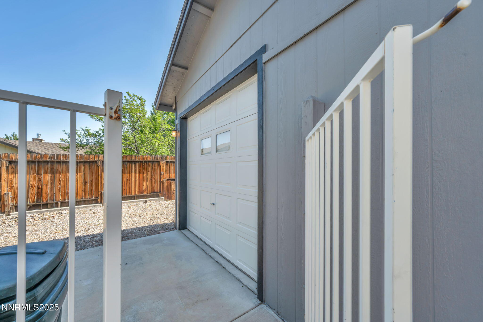 20-web-or-mls-3690-sleepy-hollow-dr