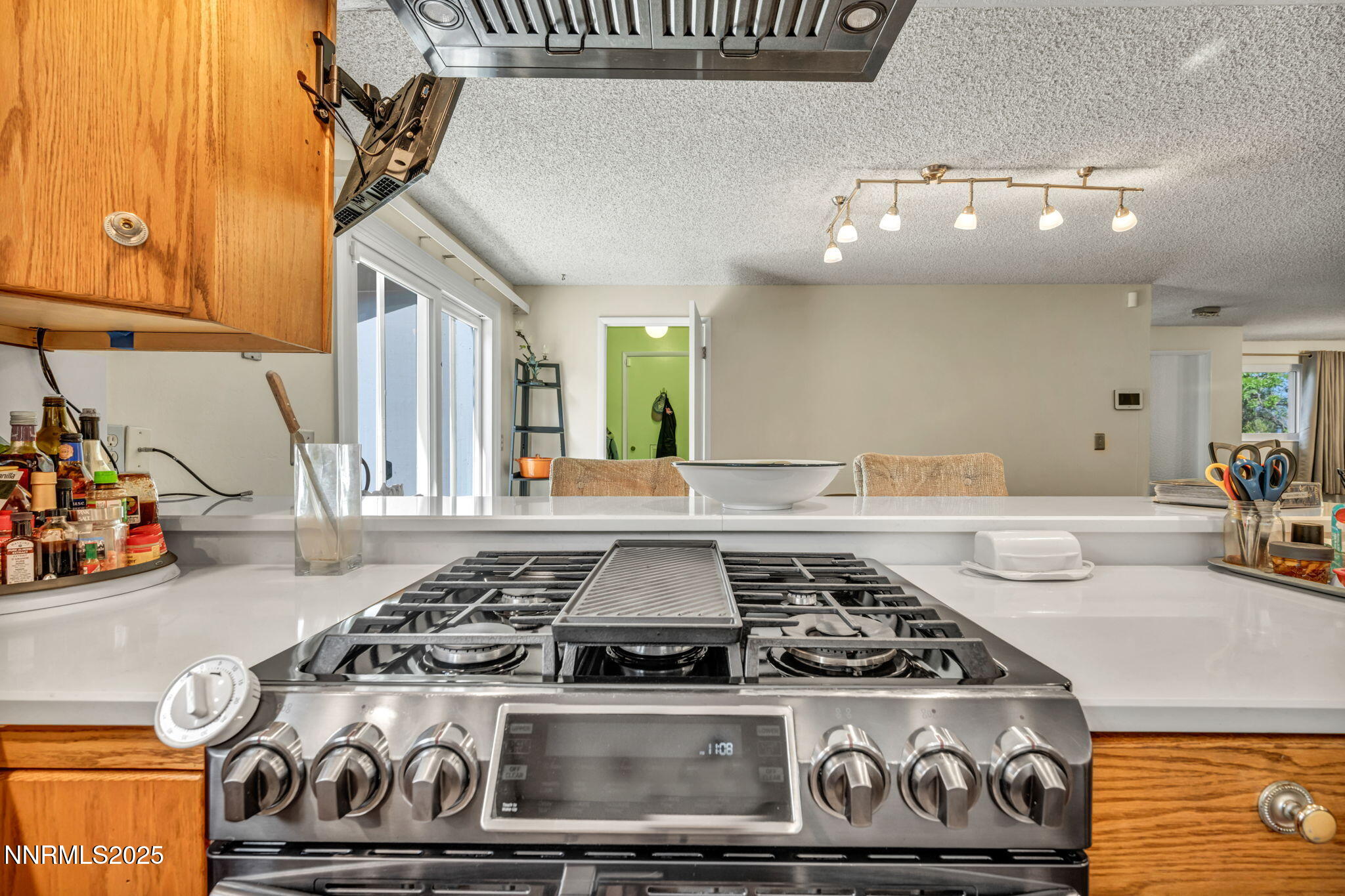 62-web-or-mls-3690-sleepy-hollow-dr