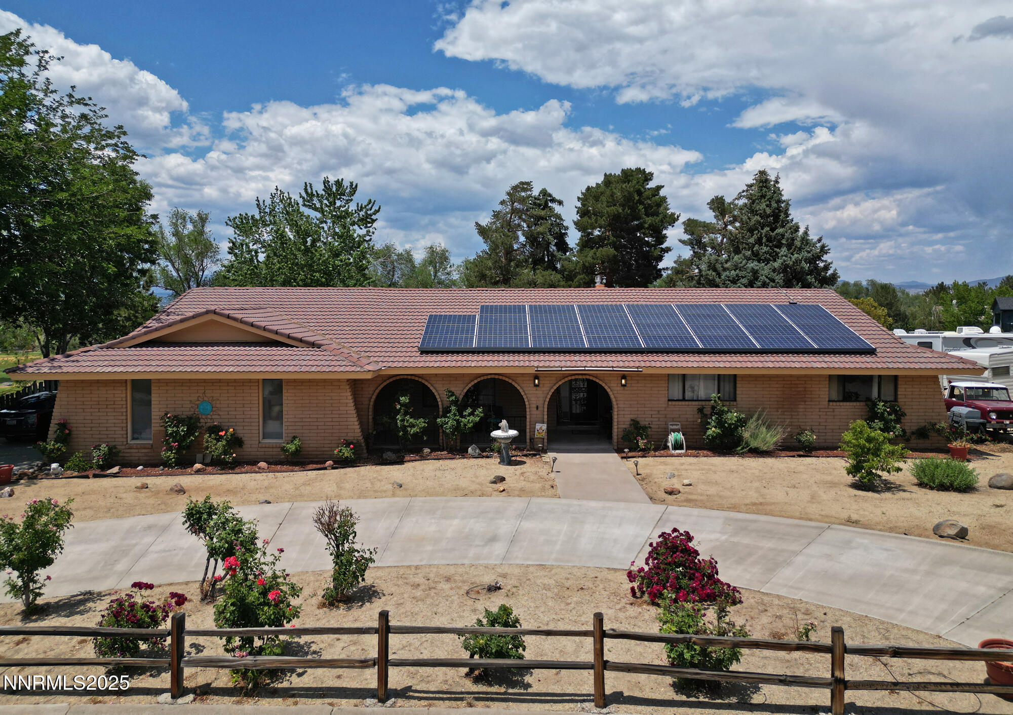 Parking for Cars, RV and Boats & MORE