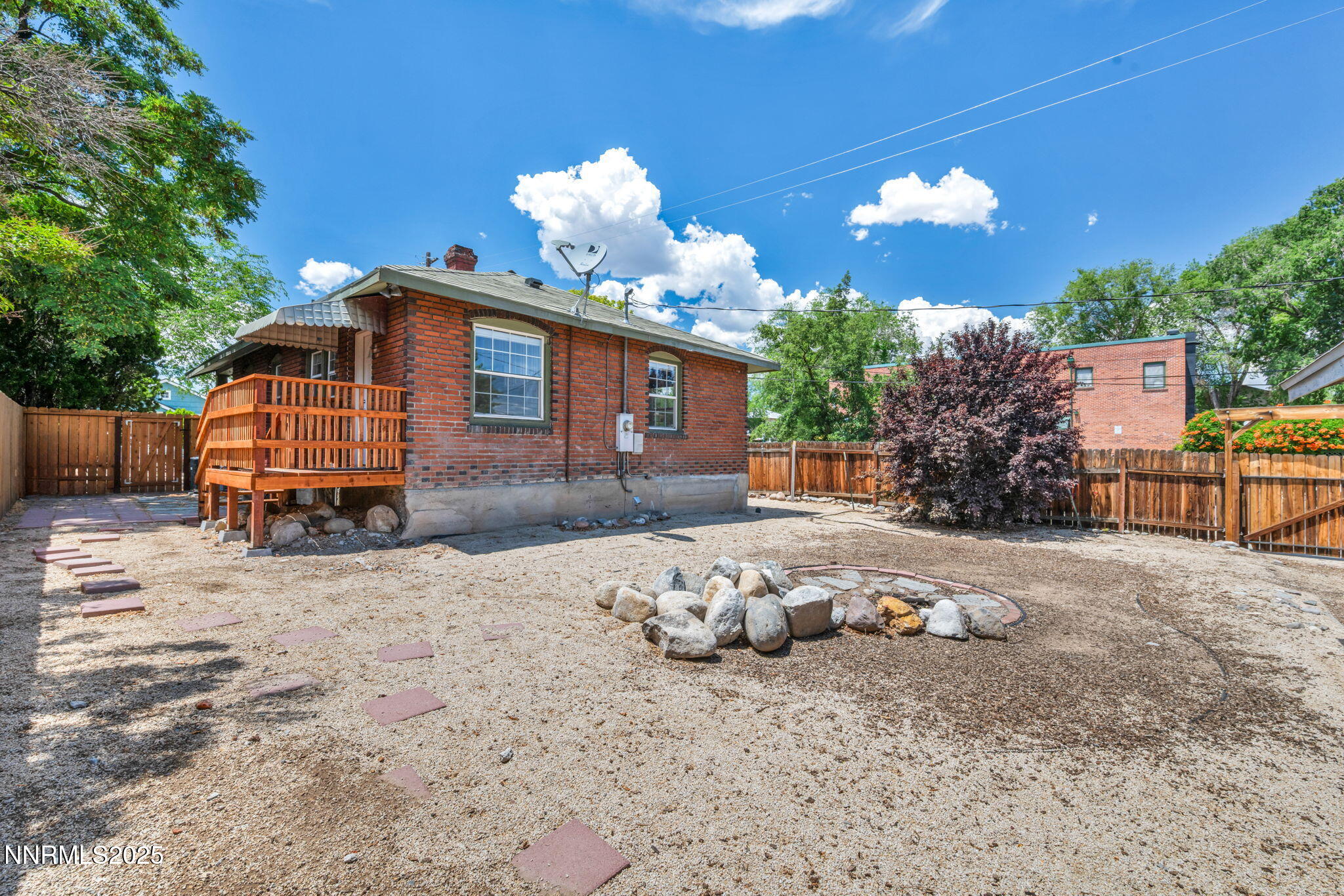 15-web-or-mls-960-ralston-st