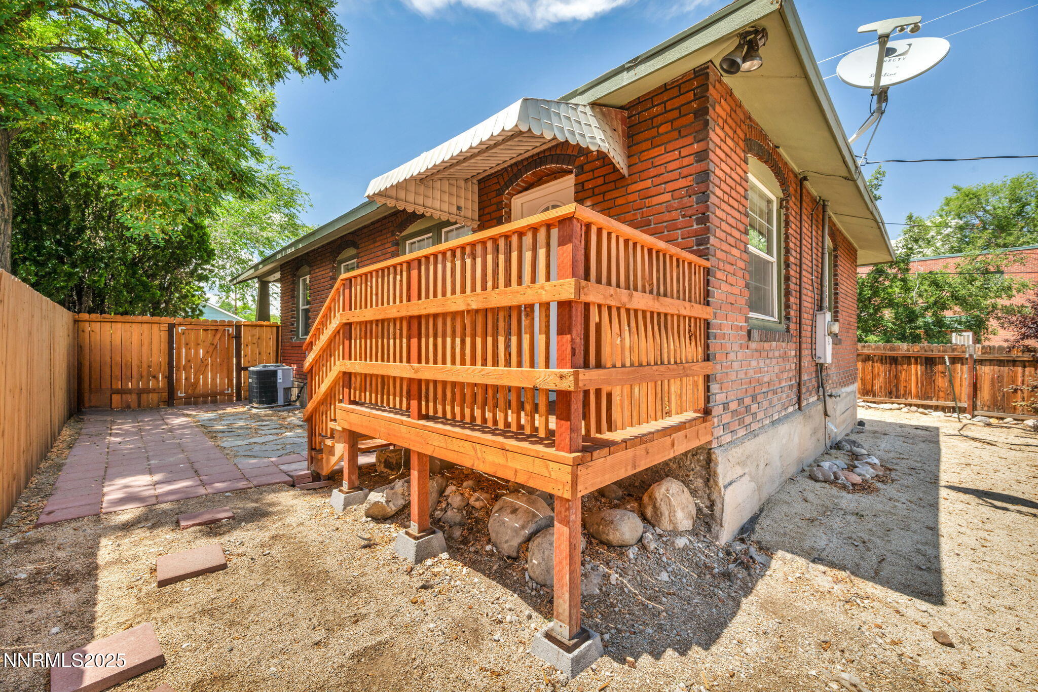 10-web-or-mls-960-ralston-st