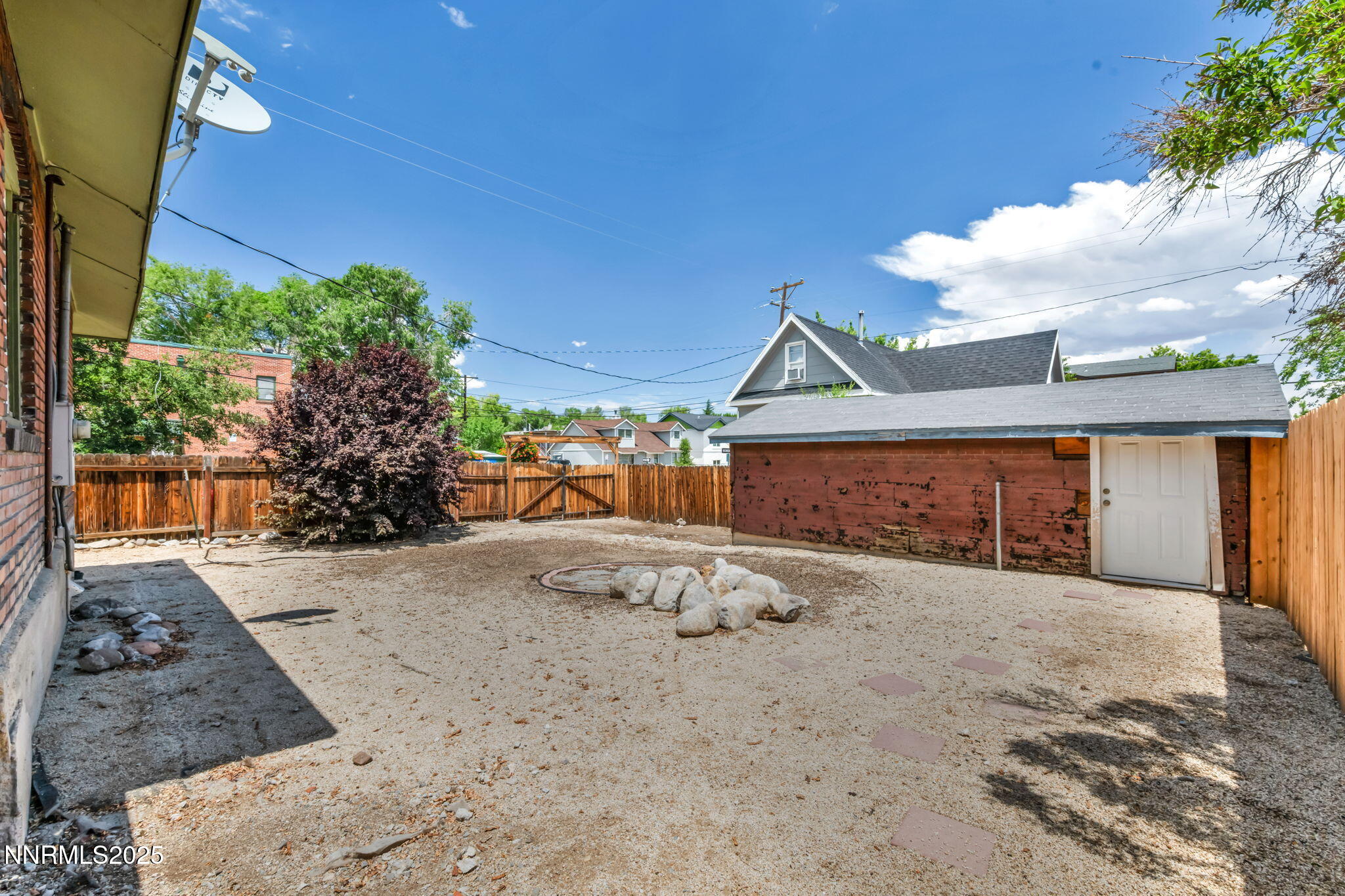 11-web-or-mls-960-ralston-st