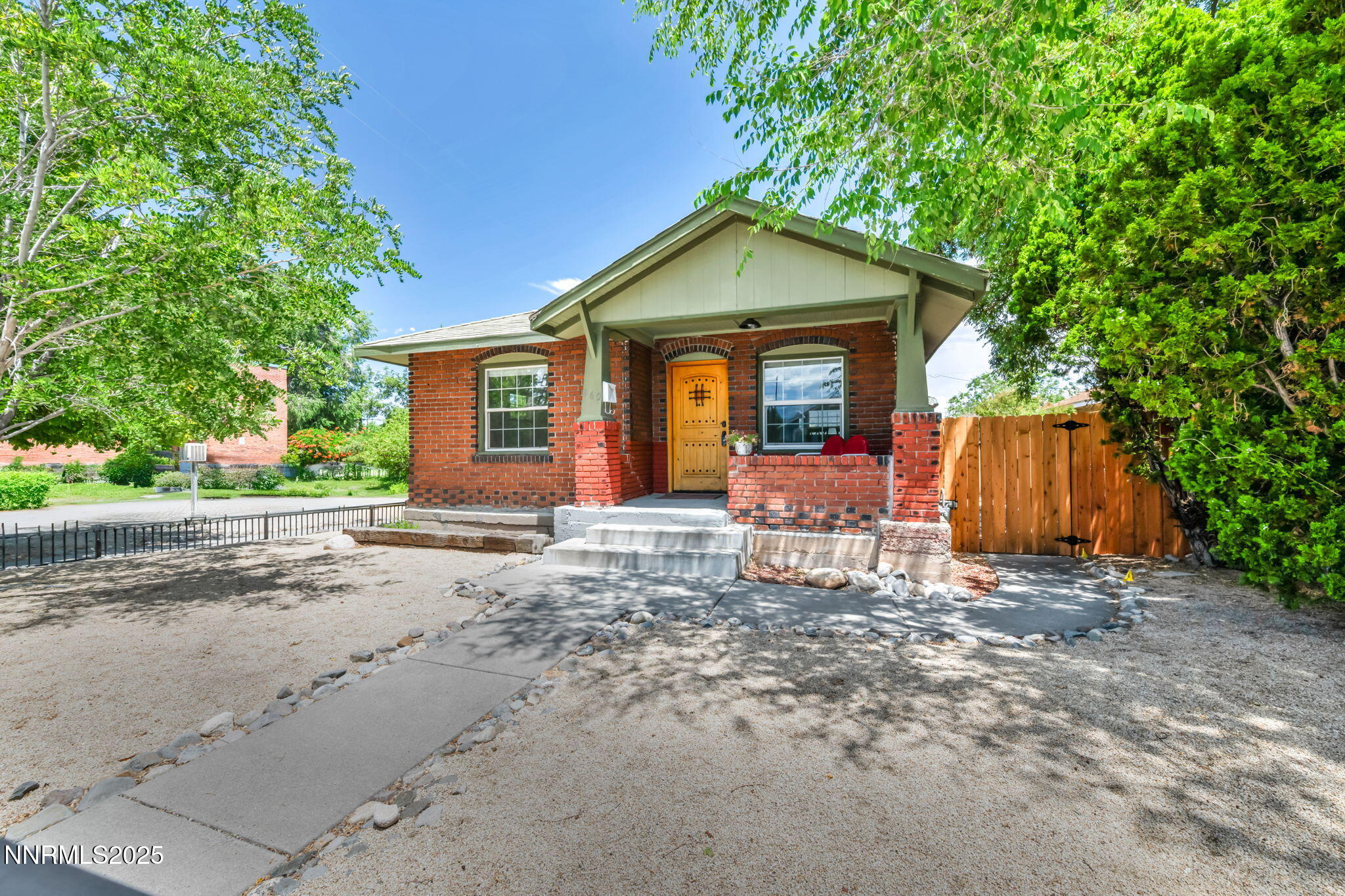 4-web-or-mls-960-ralston-st