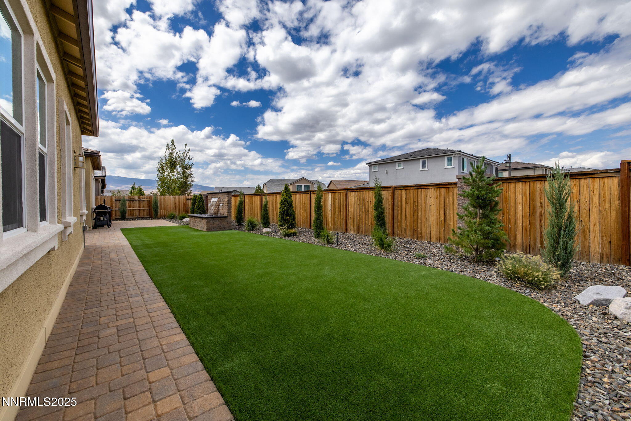 2-web-or-mls-2313 Stone Rise