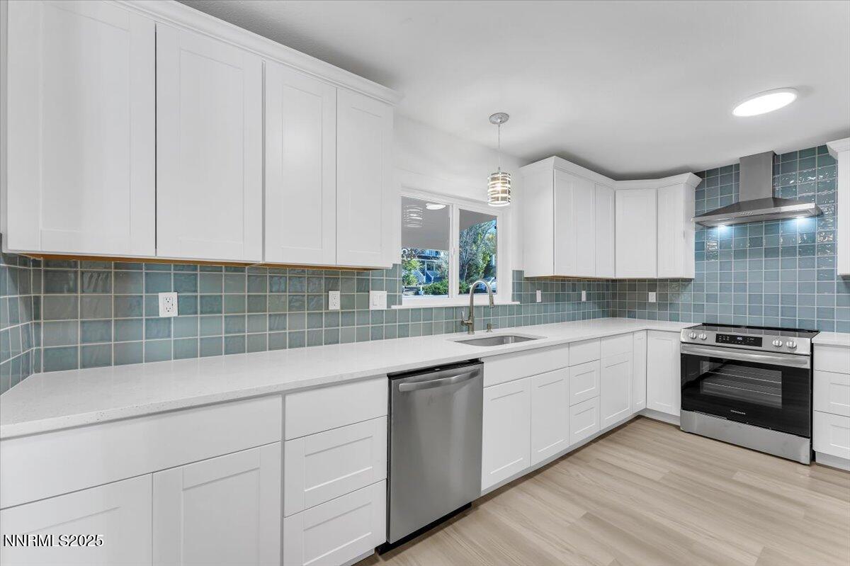 19-7702 S Southmoor Cir Reno NV 89502 (1