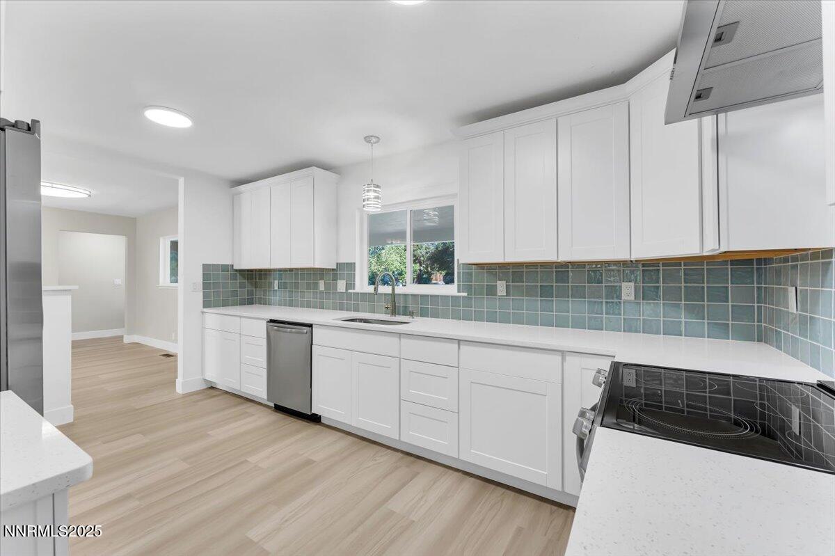 20-7702 S Southmoor Cir Reno NV 89502 (2