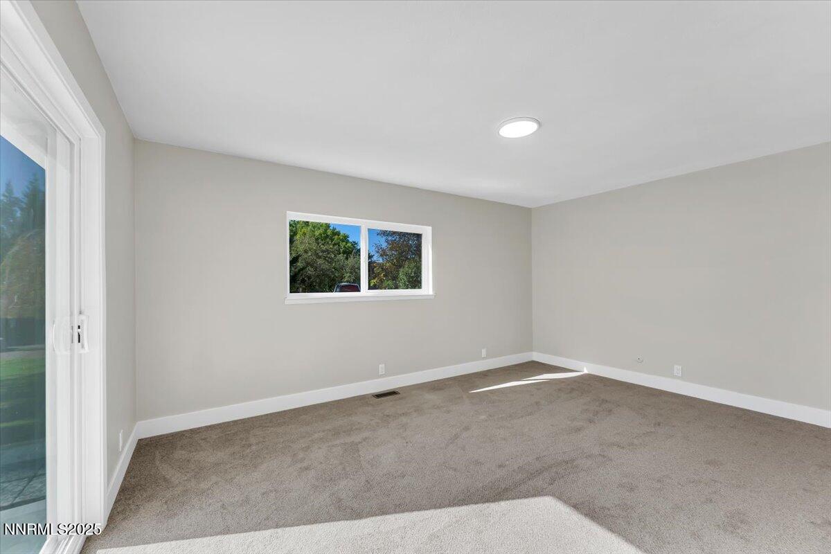 22-7702 S Southmoor Cir Reno NV 89502 (2